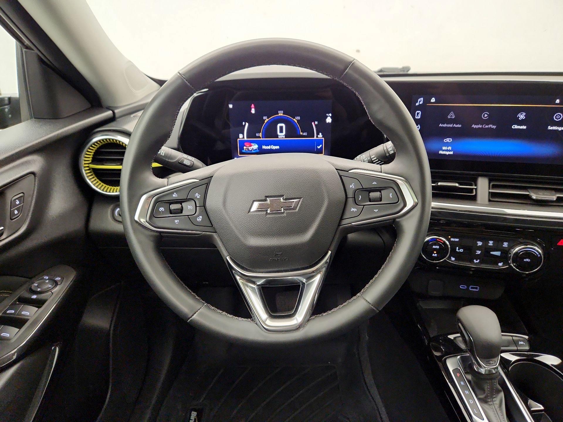 Thumbnail: 2024 Chevrolet Trax - 10