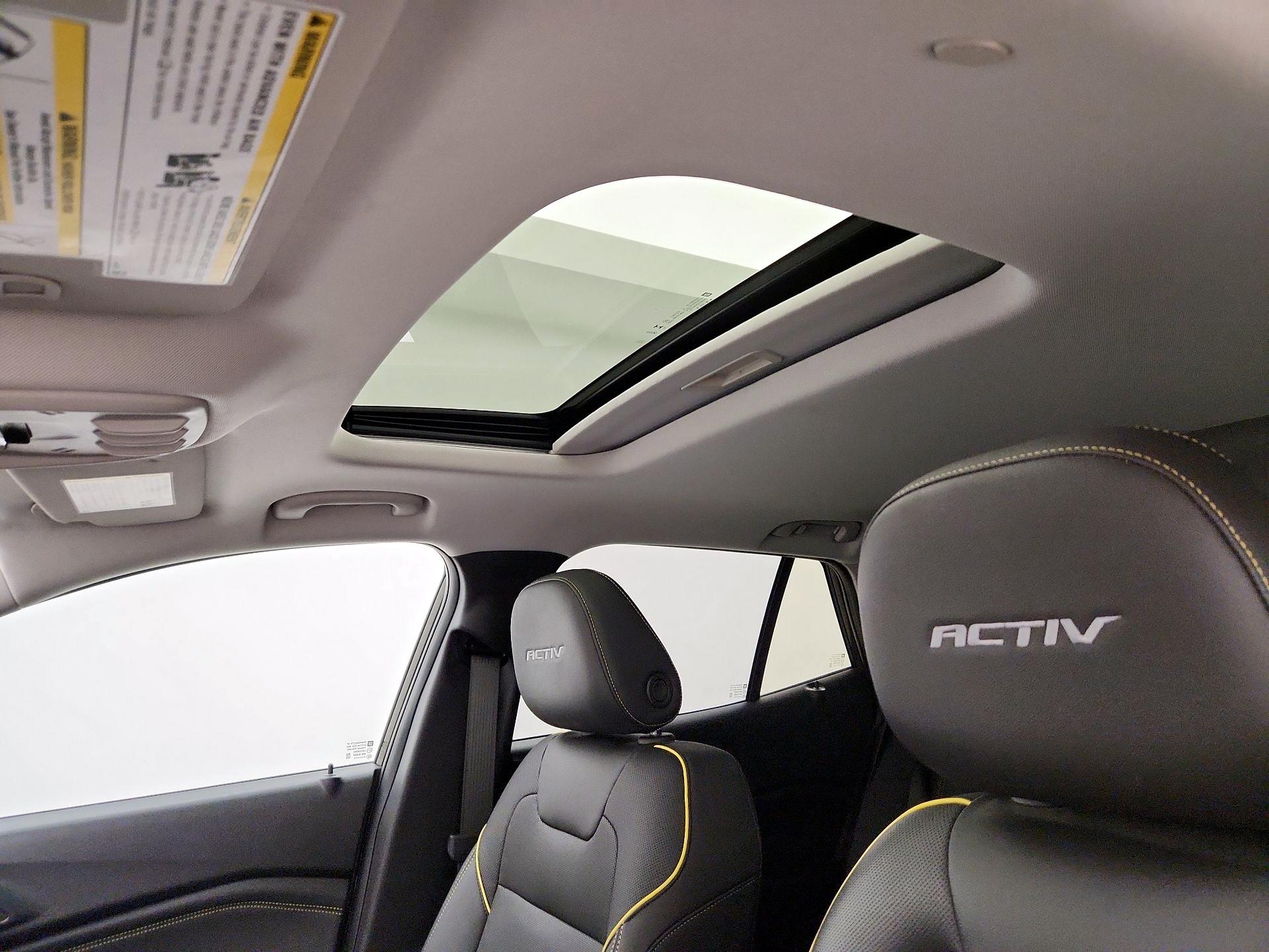 Thumbnail: 2024 Chevrolet Trax - 18