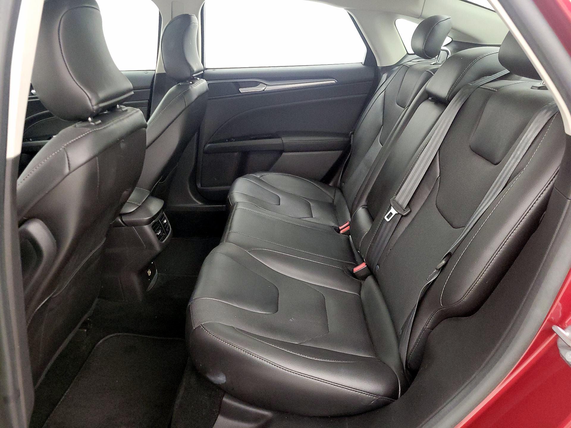 Thumbnail: 2016 Ford Fusion - 20