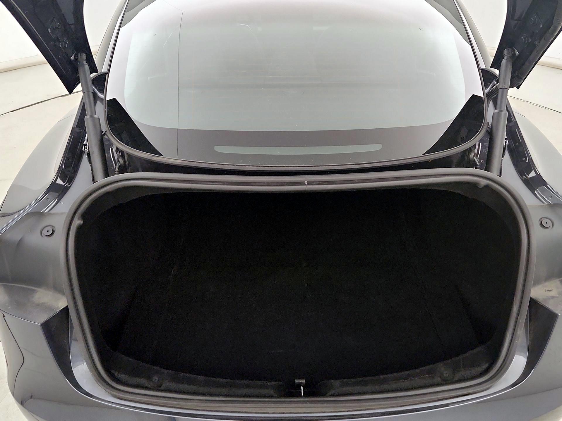 Thumbnail: 2025 Tesla Model 3 - 19