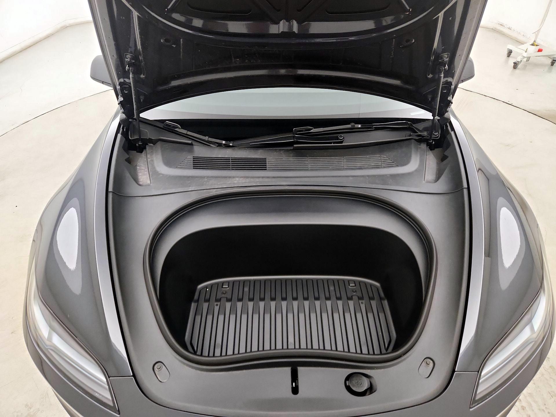 Thumbnail: 2025 Tesla Model 3 - 20