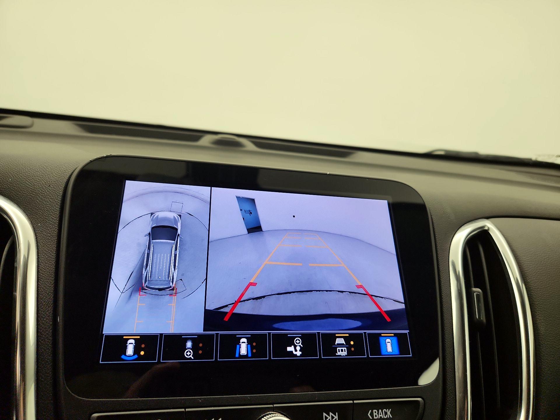 Thumbnail: 2022 Chevrolet Equinox - 14