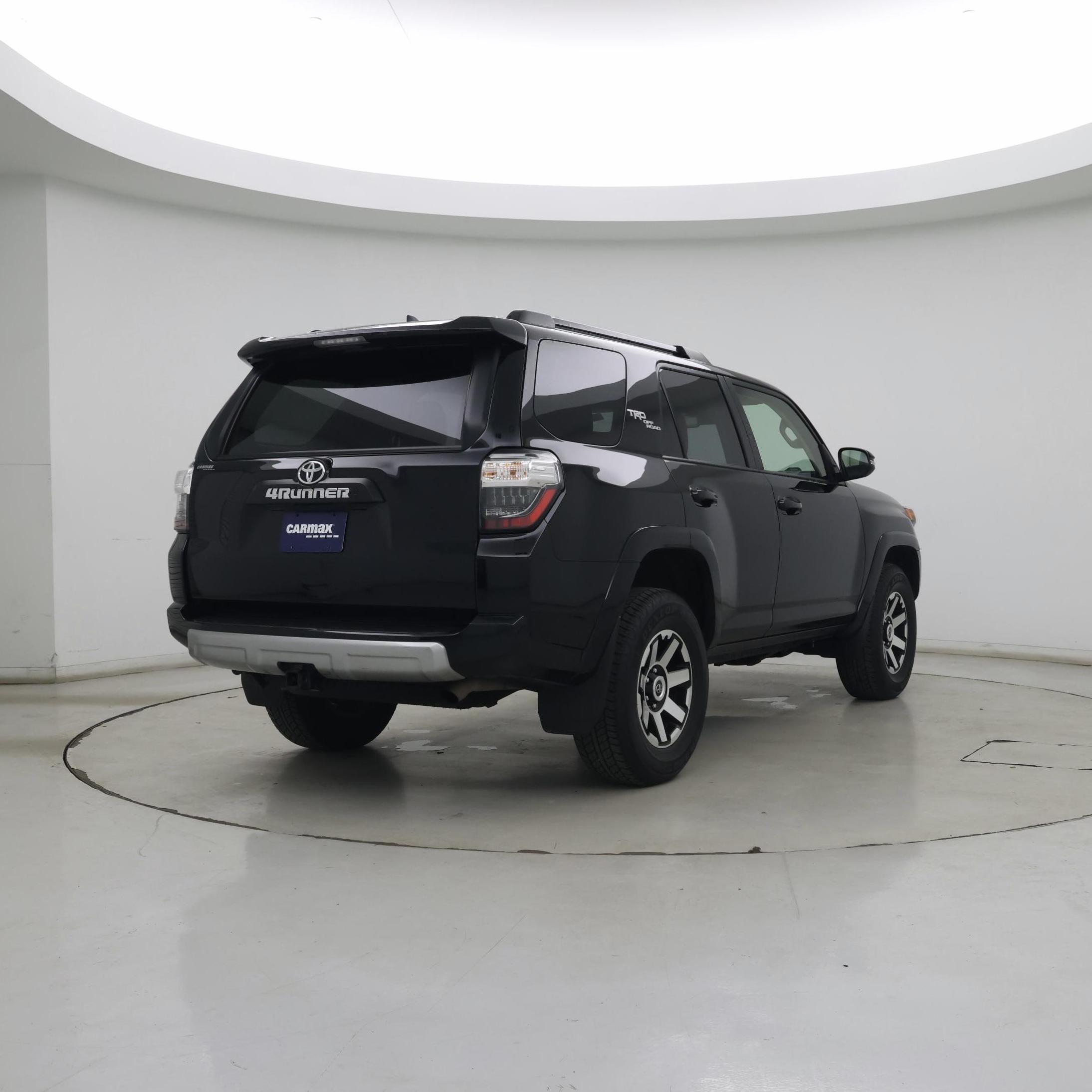 Thumbnail: 2023 Toyota 4Runner - 8