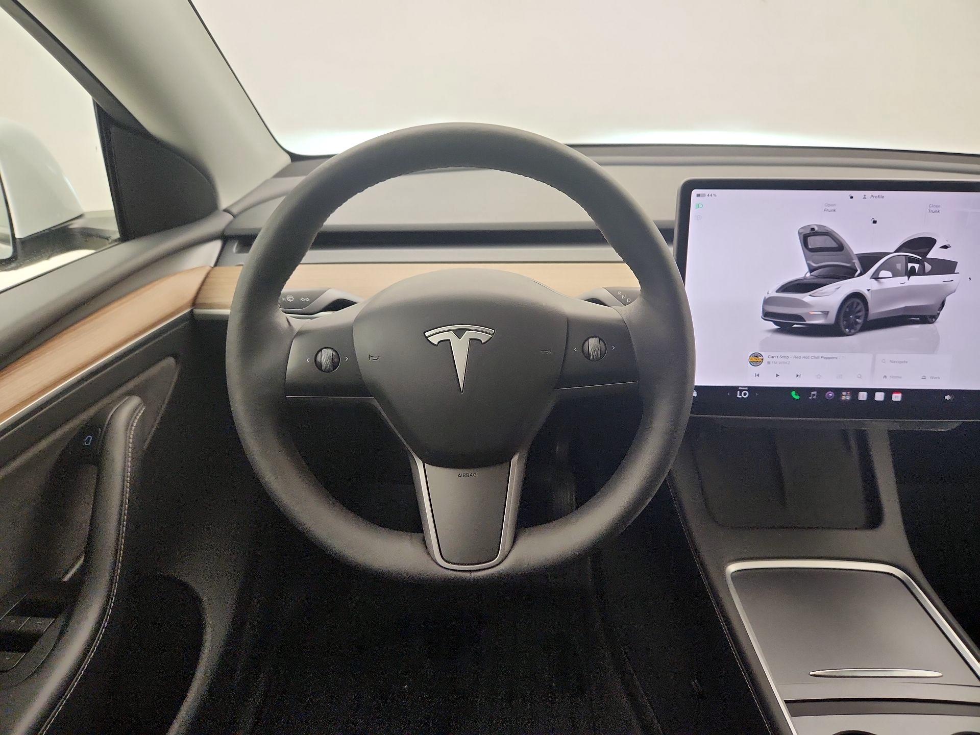 Thumbnail: 2023 Tesla Model Y - 10