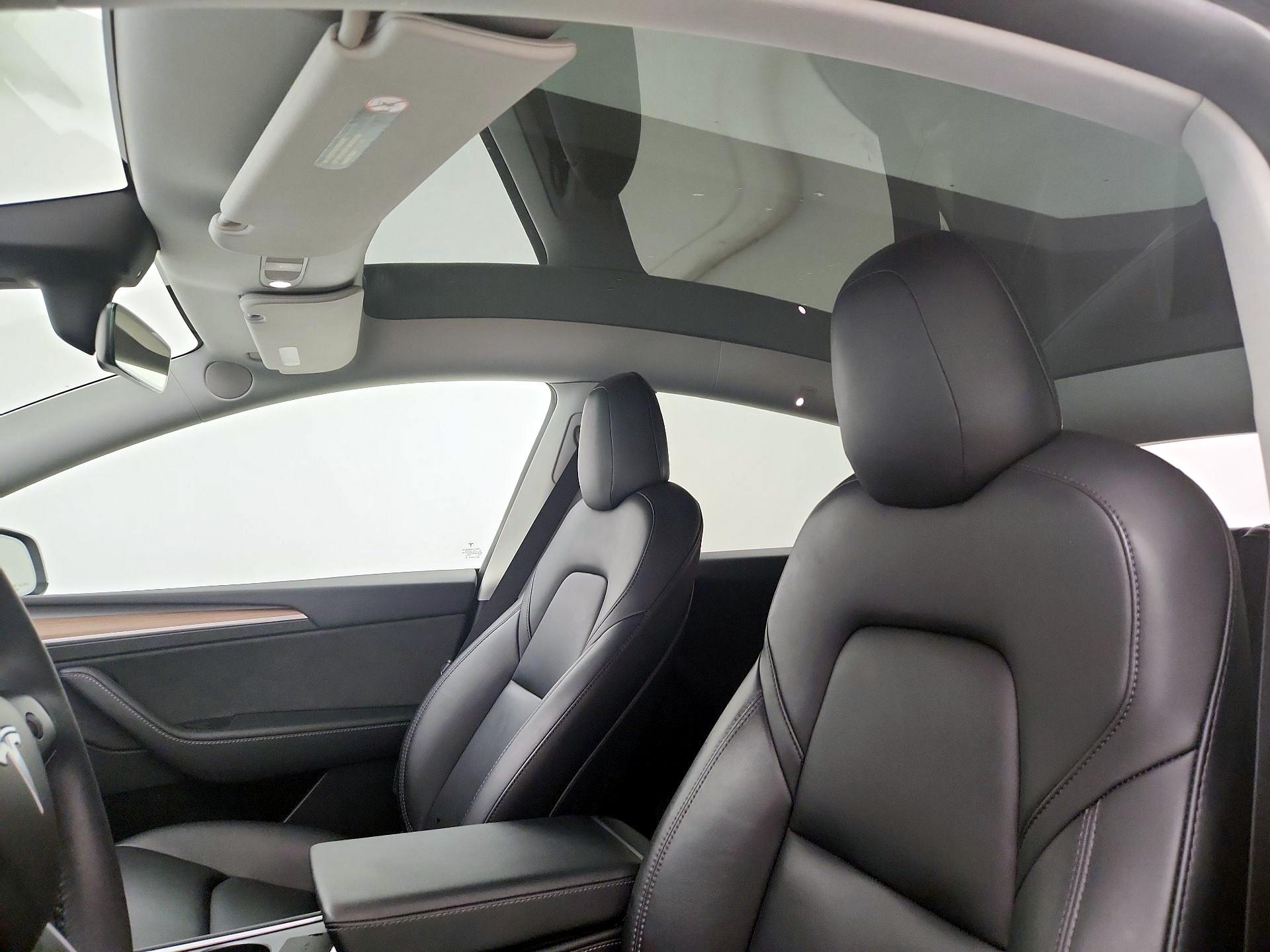 Thumbnail: 2023 Tesla Model Y - 18