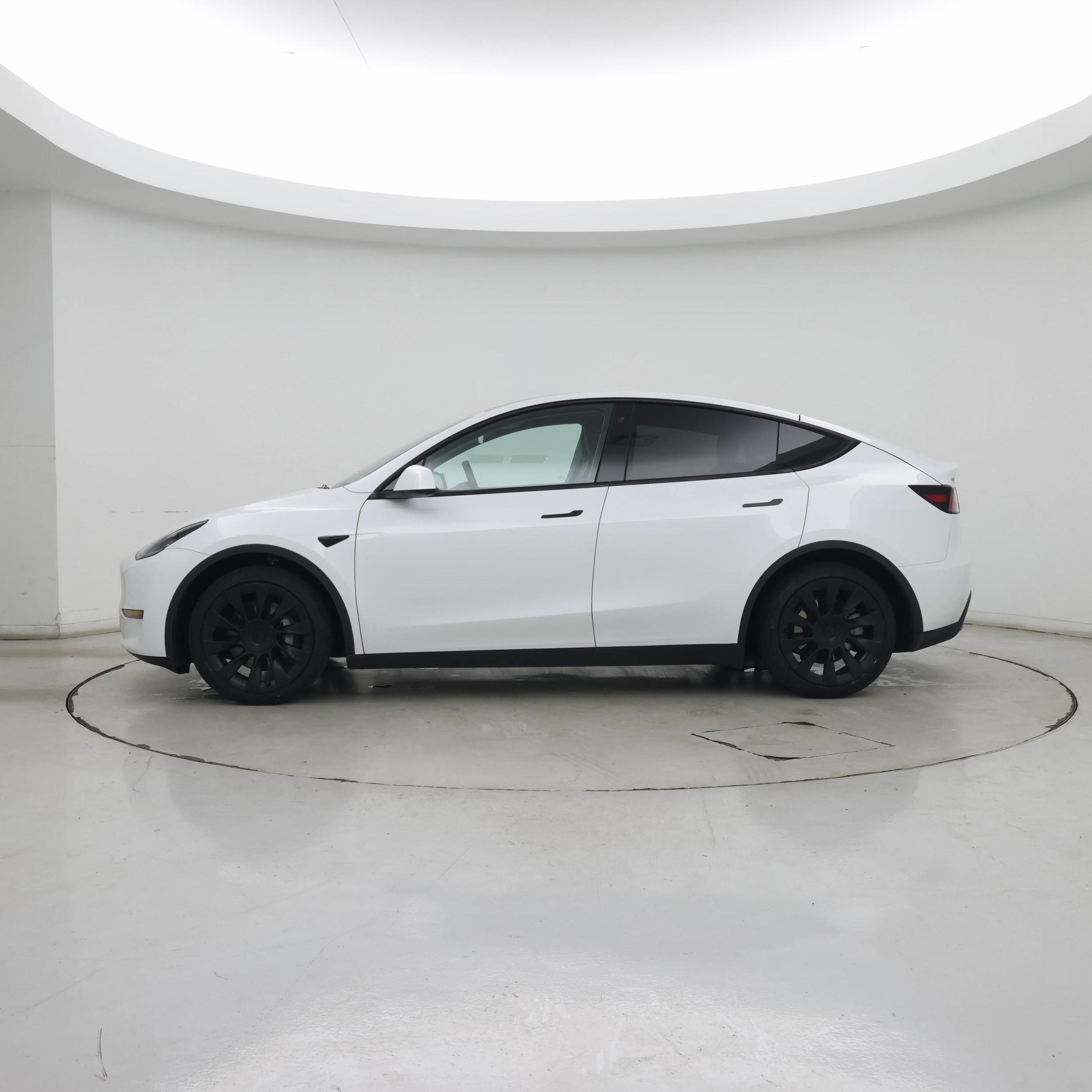 Thumbnail: 2023 Tesla Model Y - 3