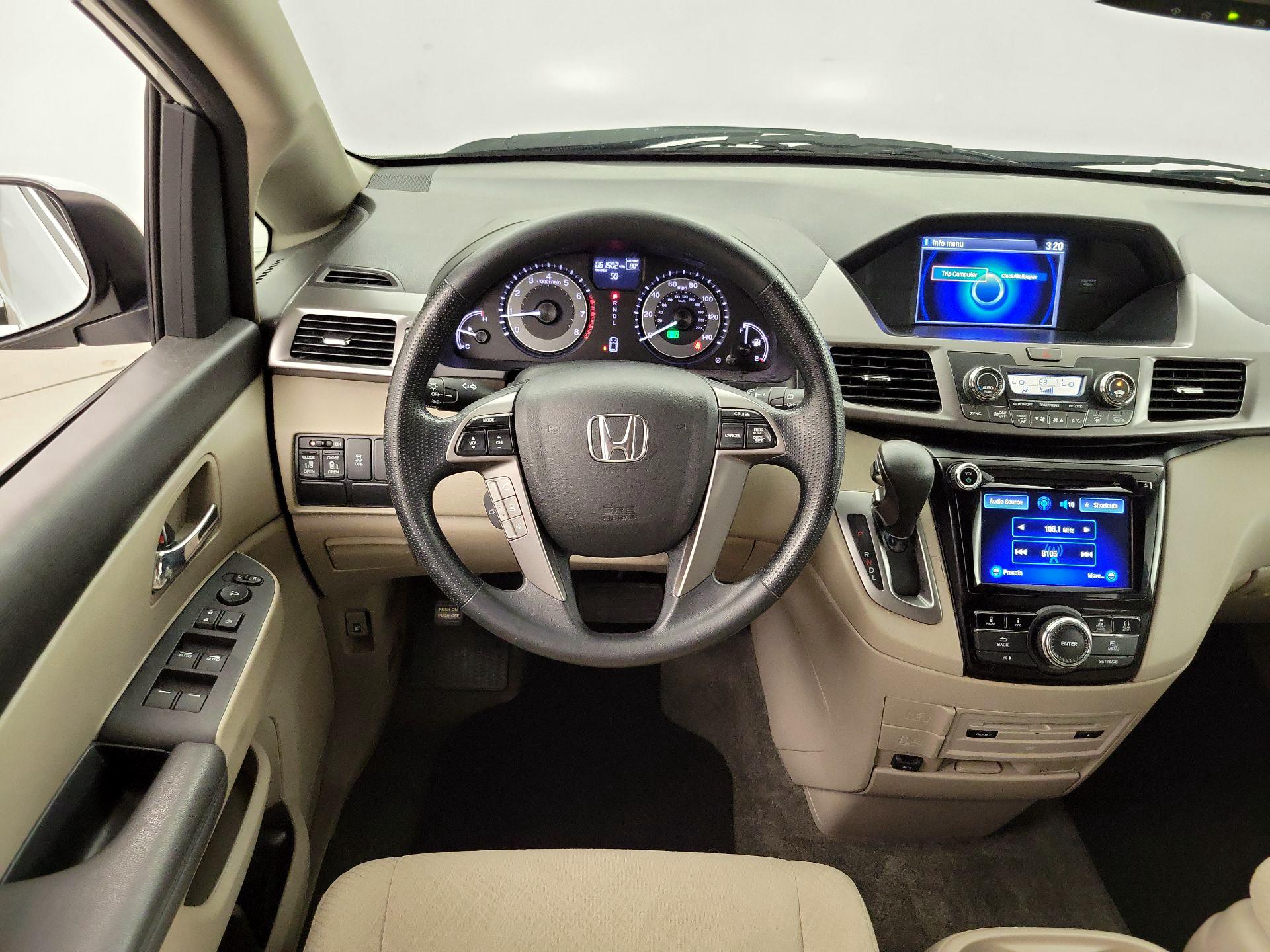 Thumbnail: 2016 Honda Odyssey - 10