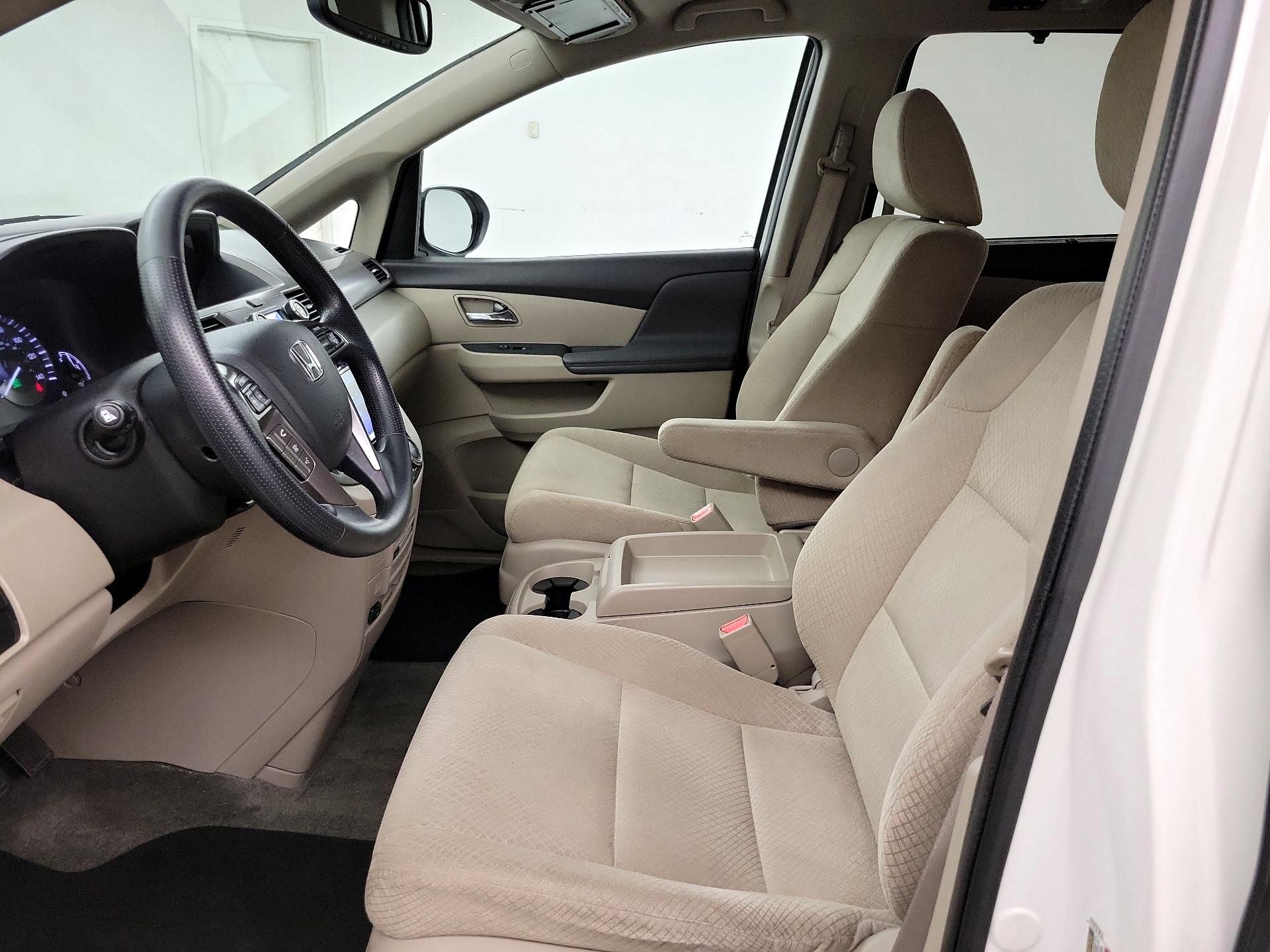 Thumbnail: 2016 Honda Odyssey - 11