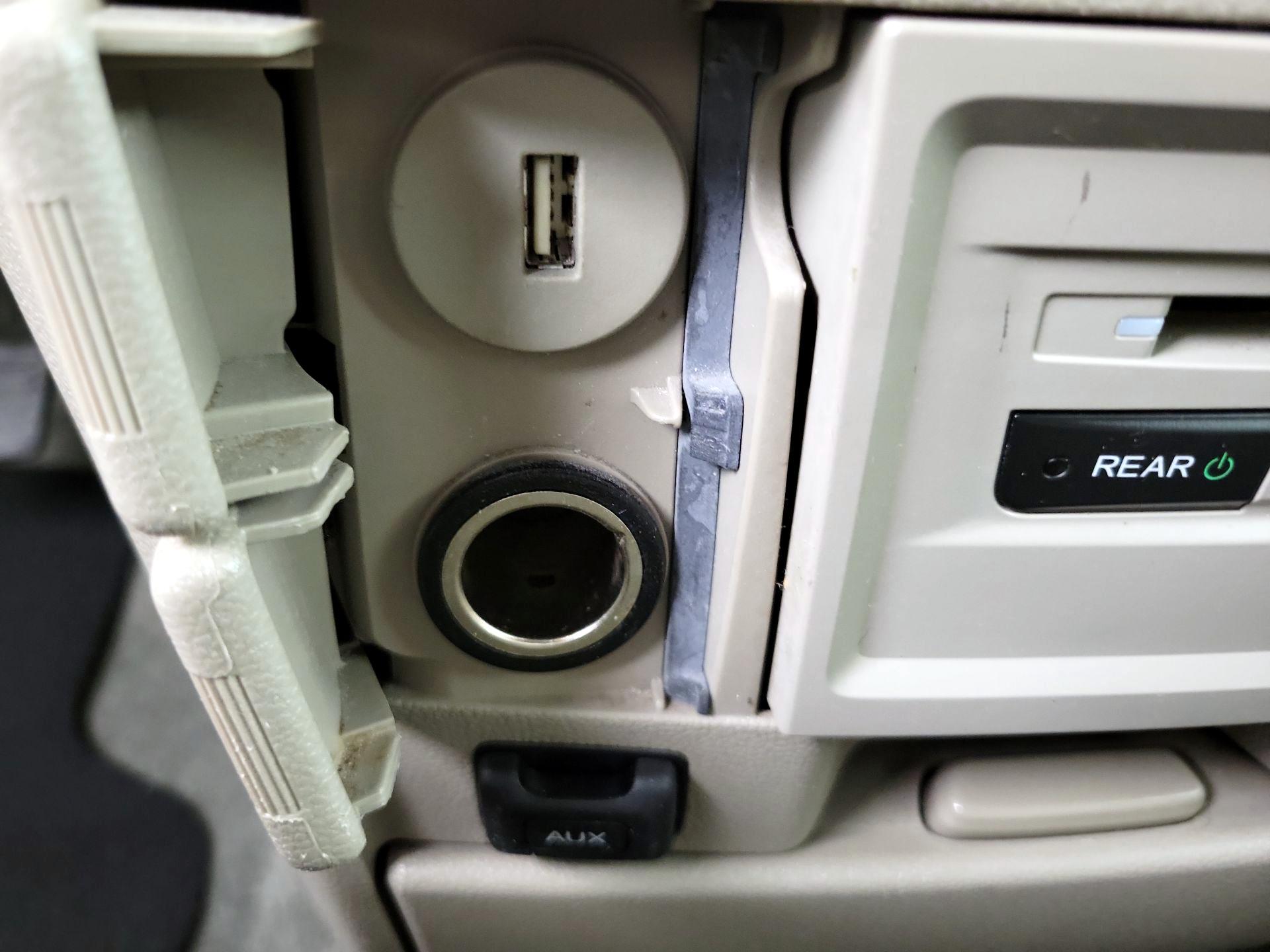 Thumbnail: 2016 Honda Odyssey - 18