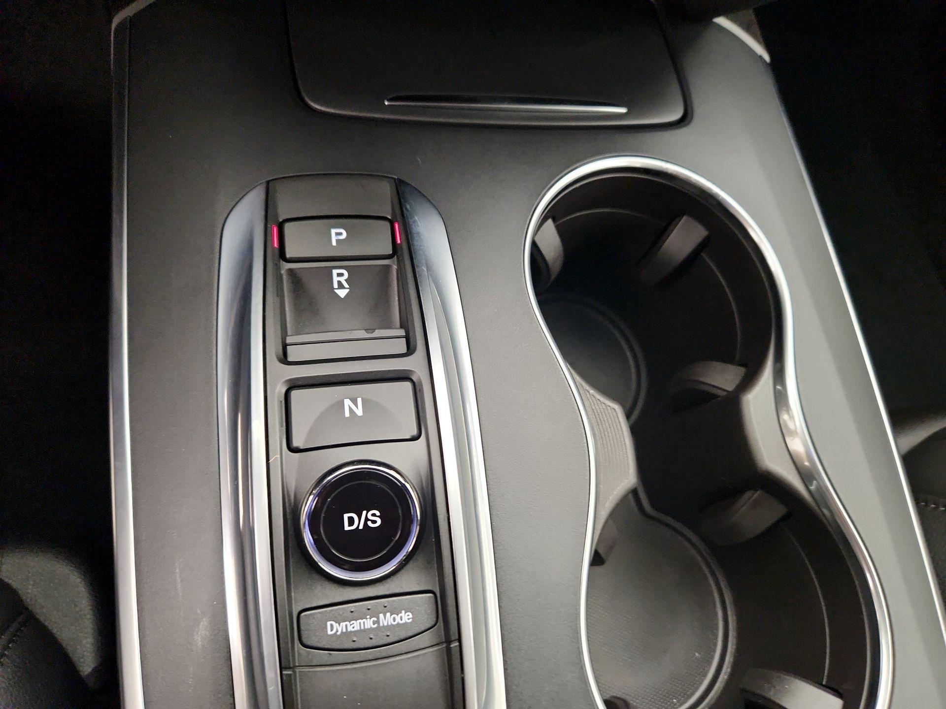 Thumbnail: 2017 Acura MDX - 17