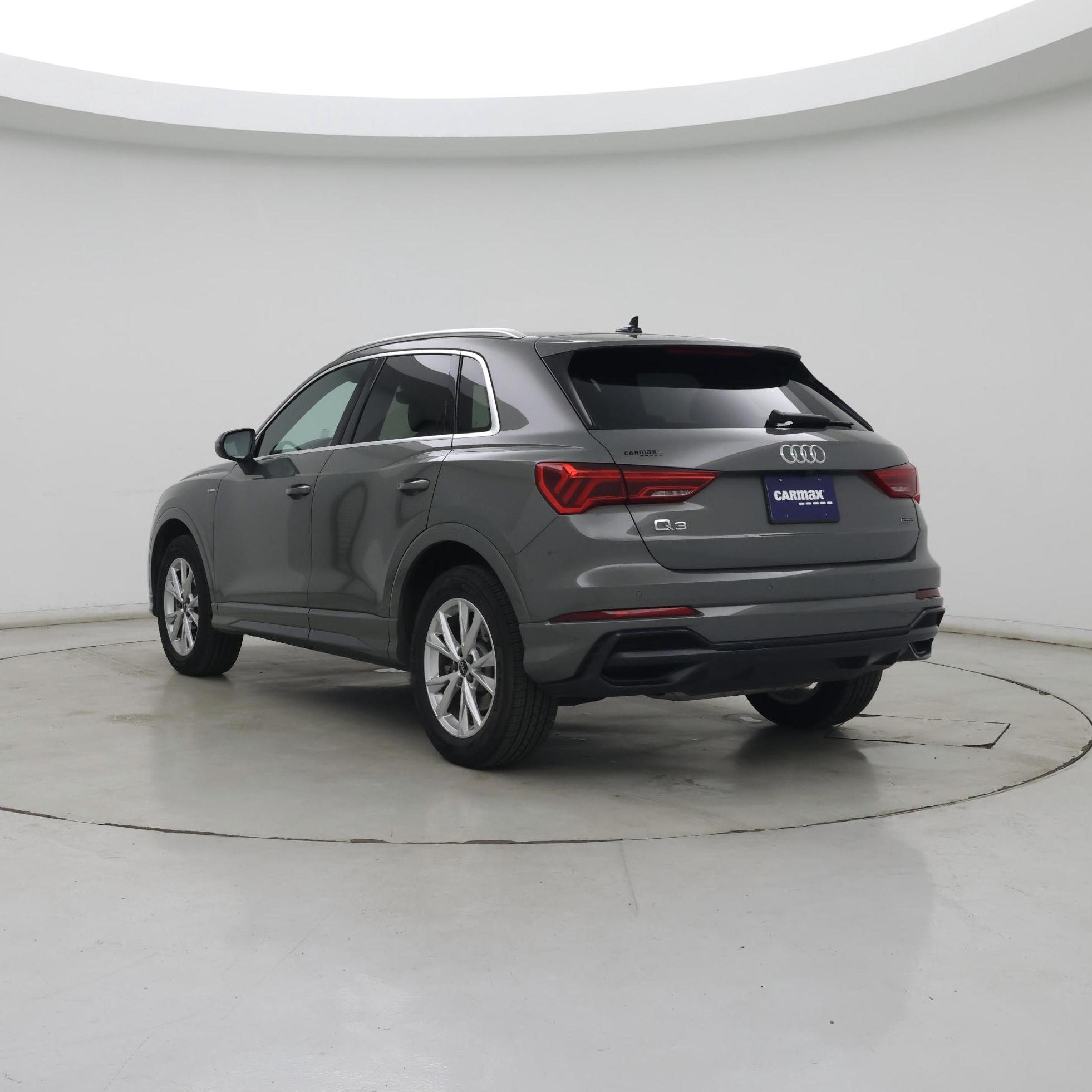 Thumbnail: 2022 Audi Q3 - 2