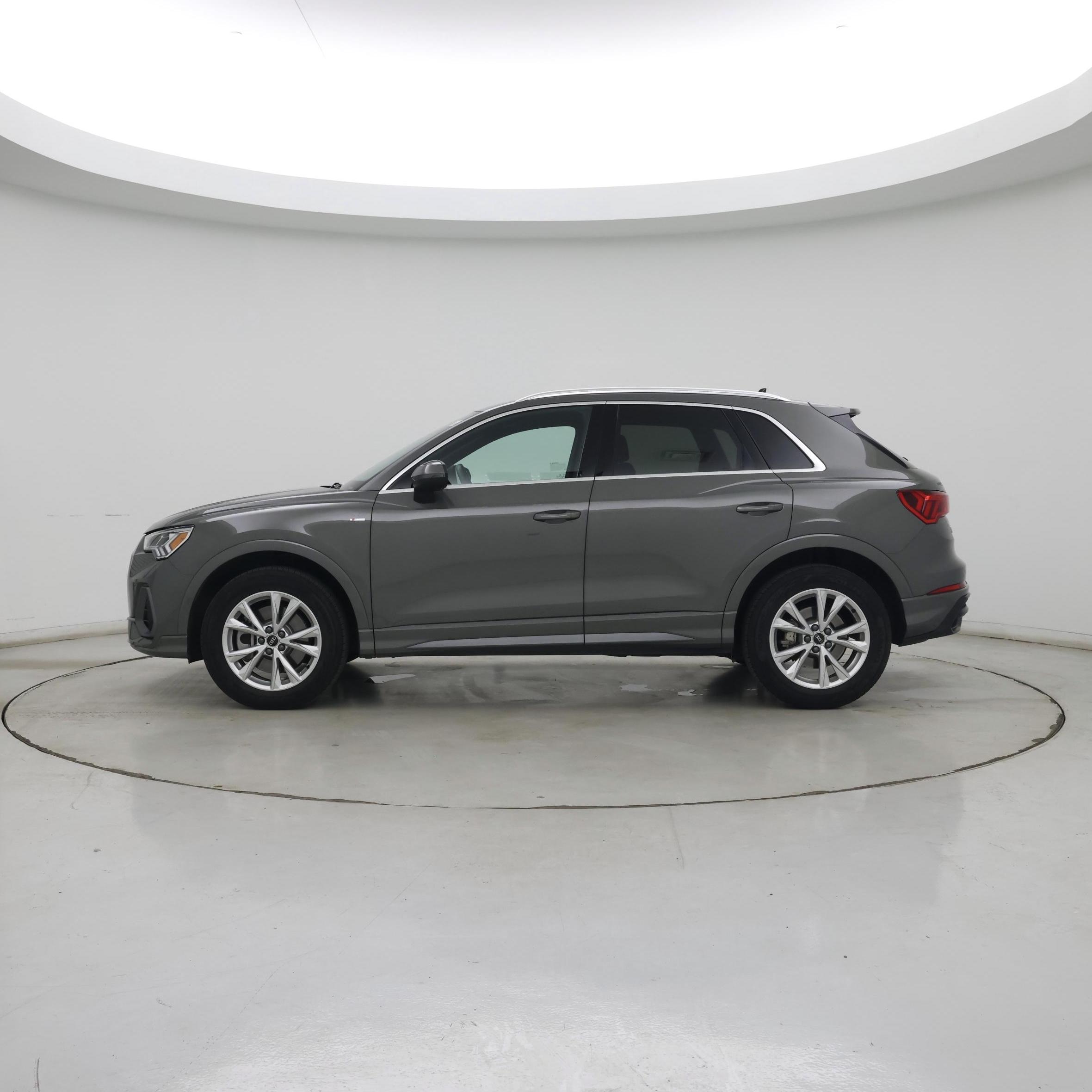 Thumbnail: 2022 Audi Q3 - 3