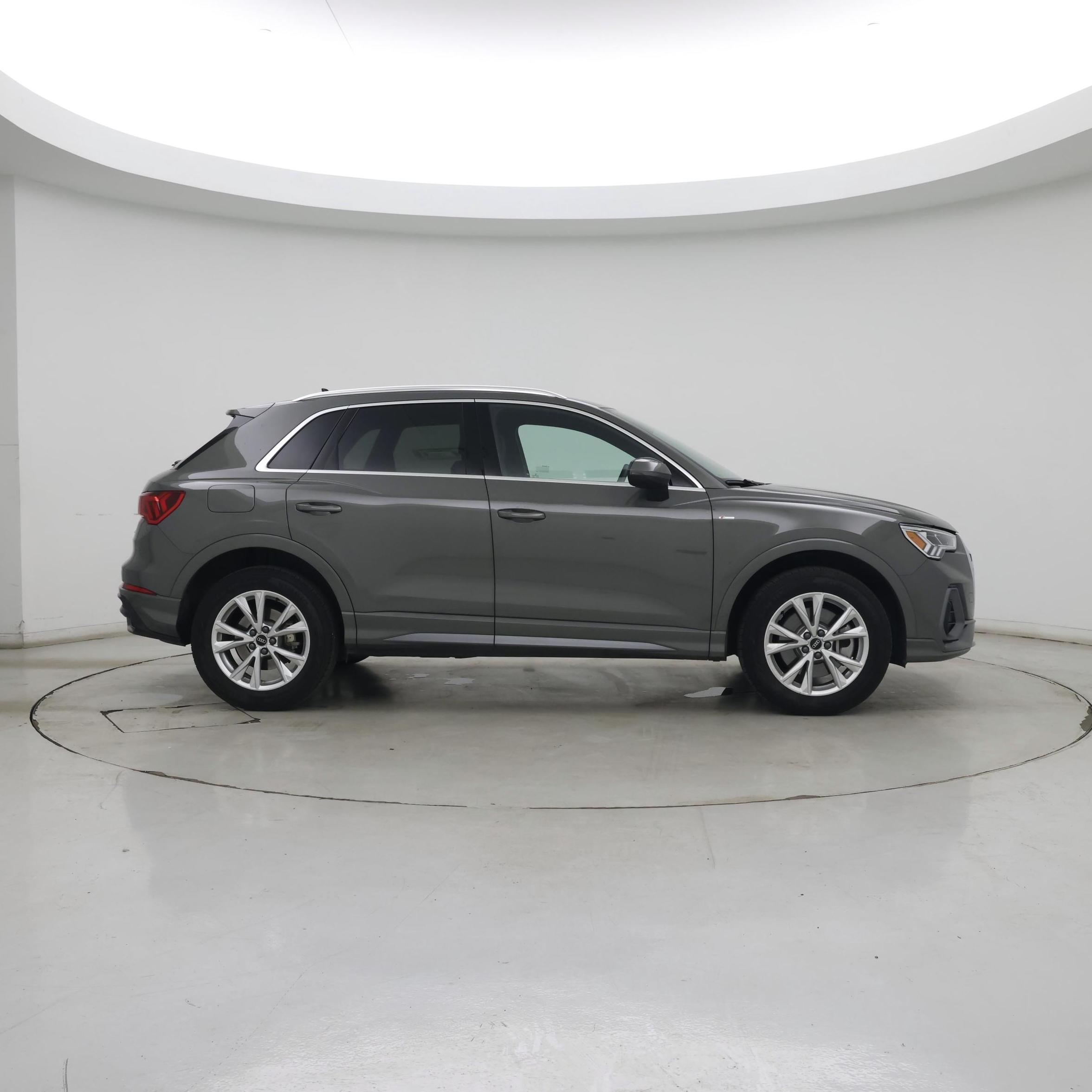 Thumbnail: 2022 Audi Q3 - 7