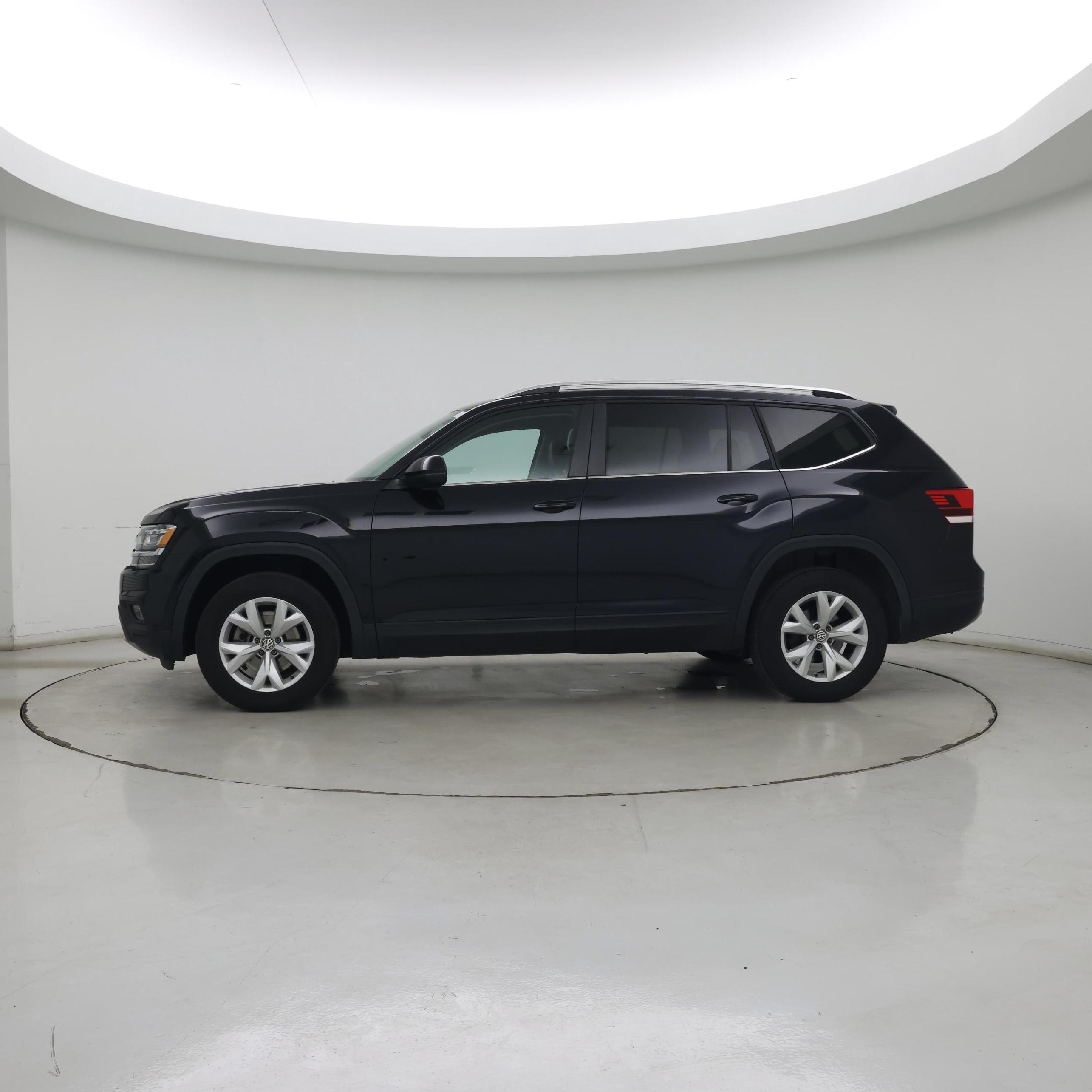 Thumbnail: 2018 Volkswagen Atlas - 3