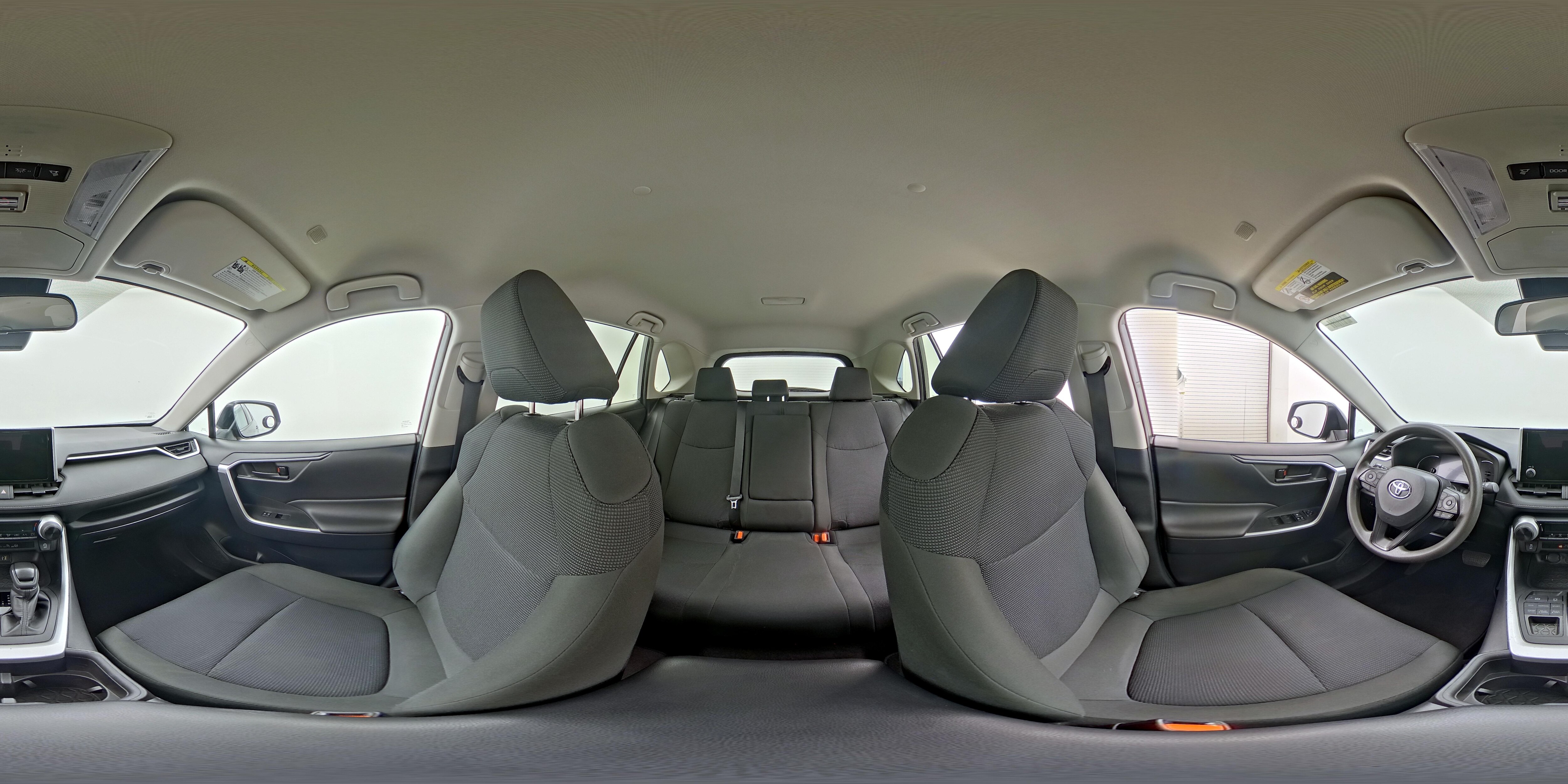 2024 Toyota RAV4 LE - Photo 23