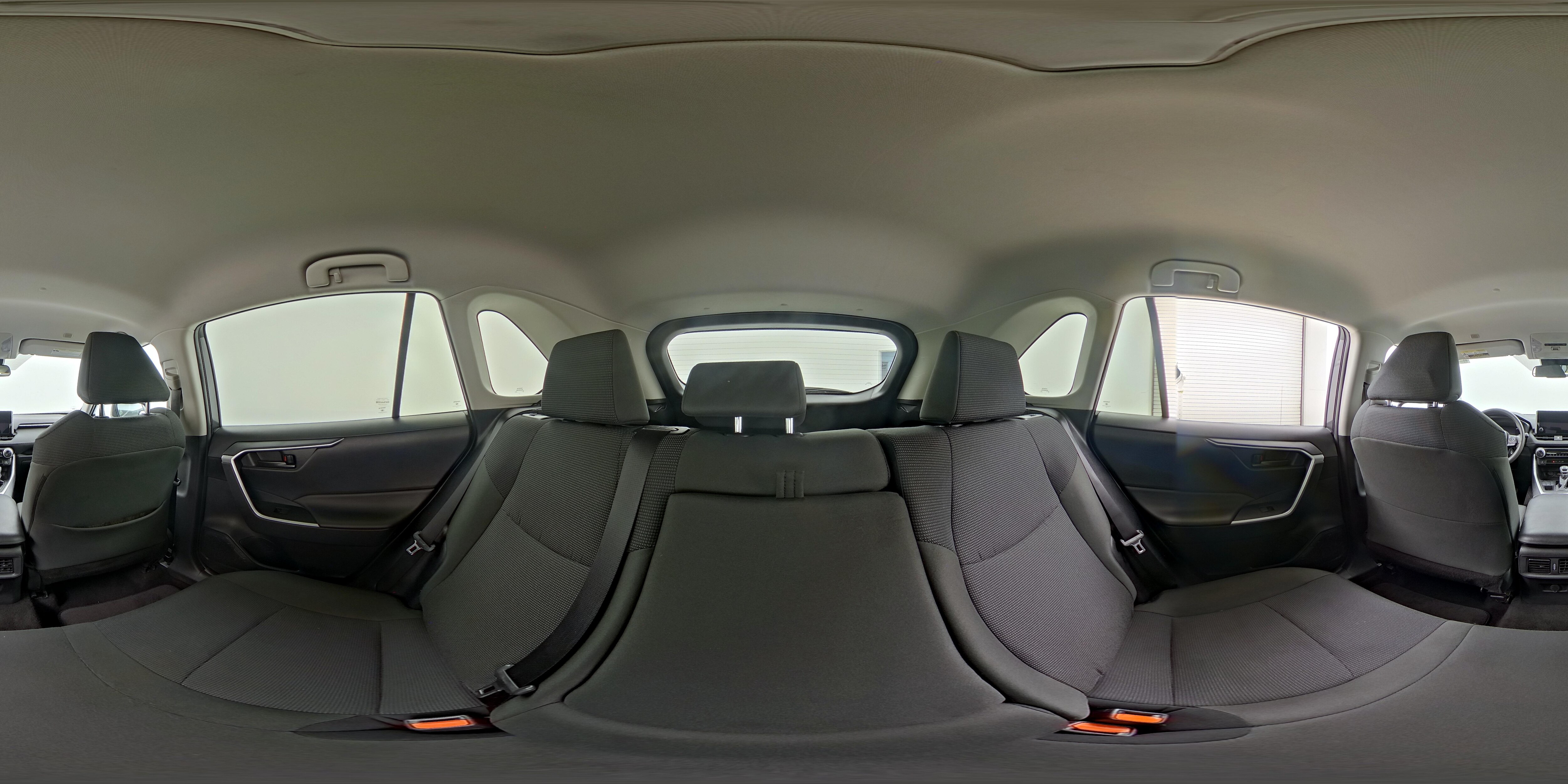 2024 Toyota RAV4 LE - Photo 24