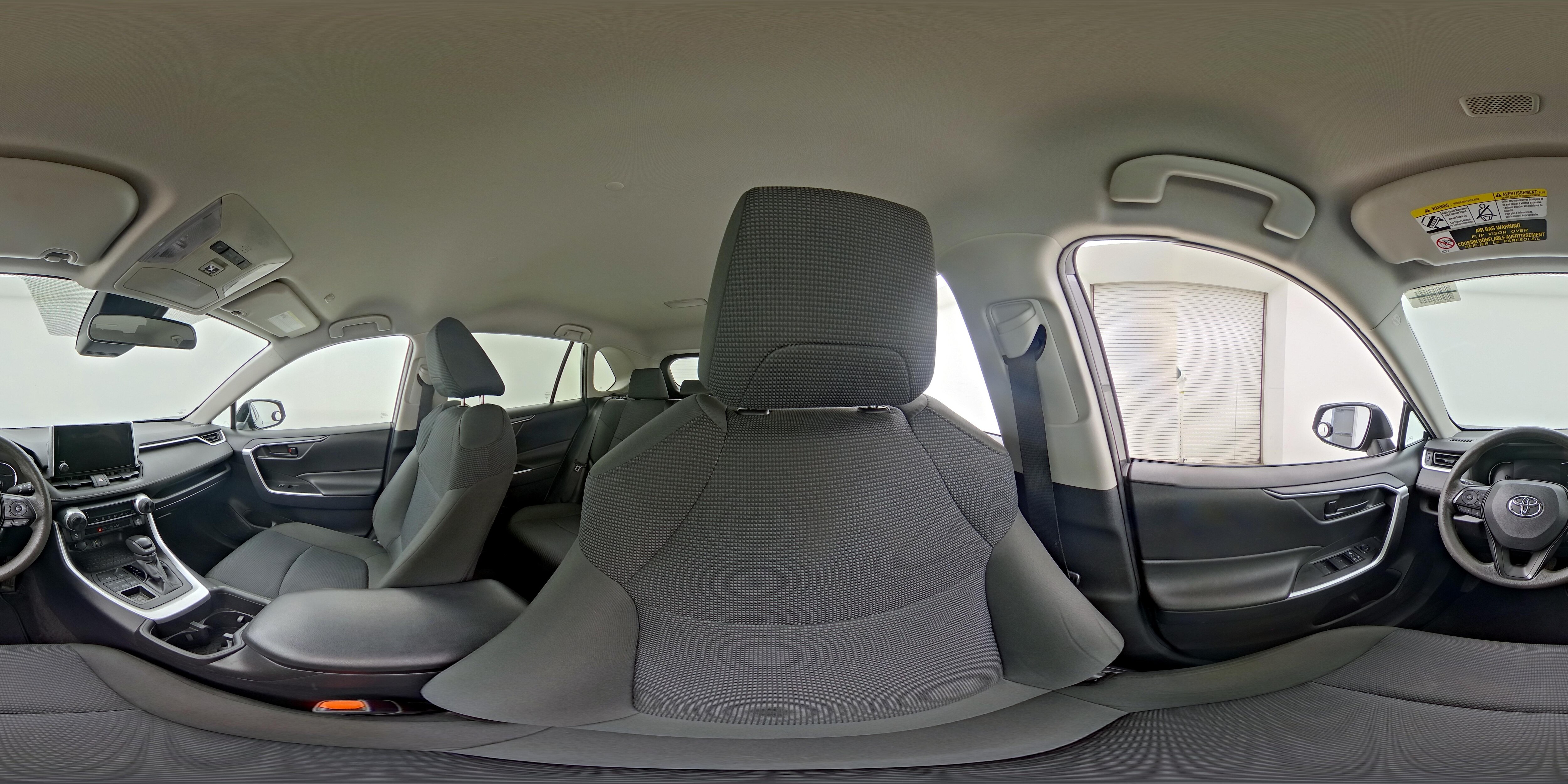 2024 Toyota RAV4 LE - Photo 25
