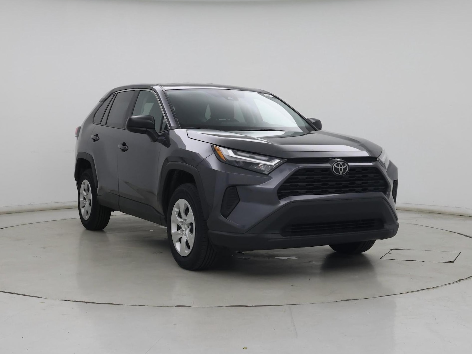 2024 Toyota RAV4 LE - Photo 2