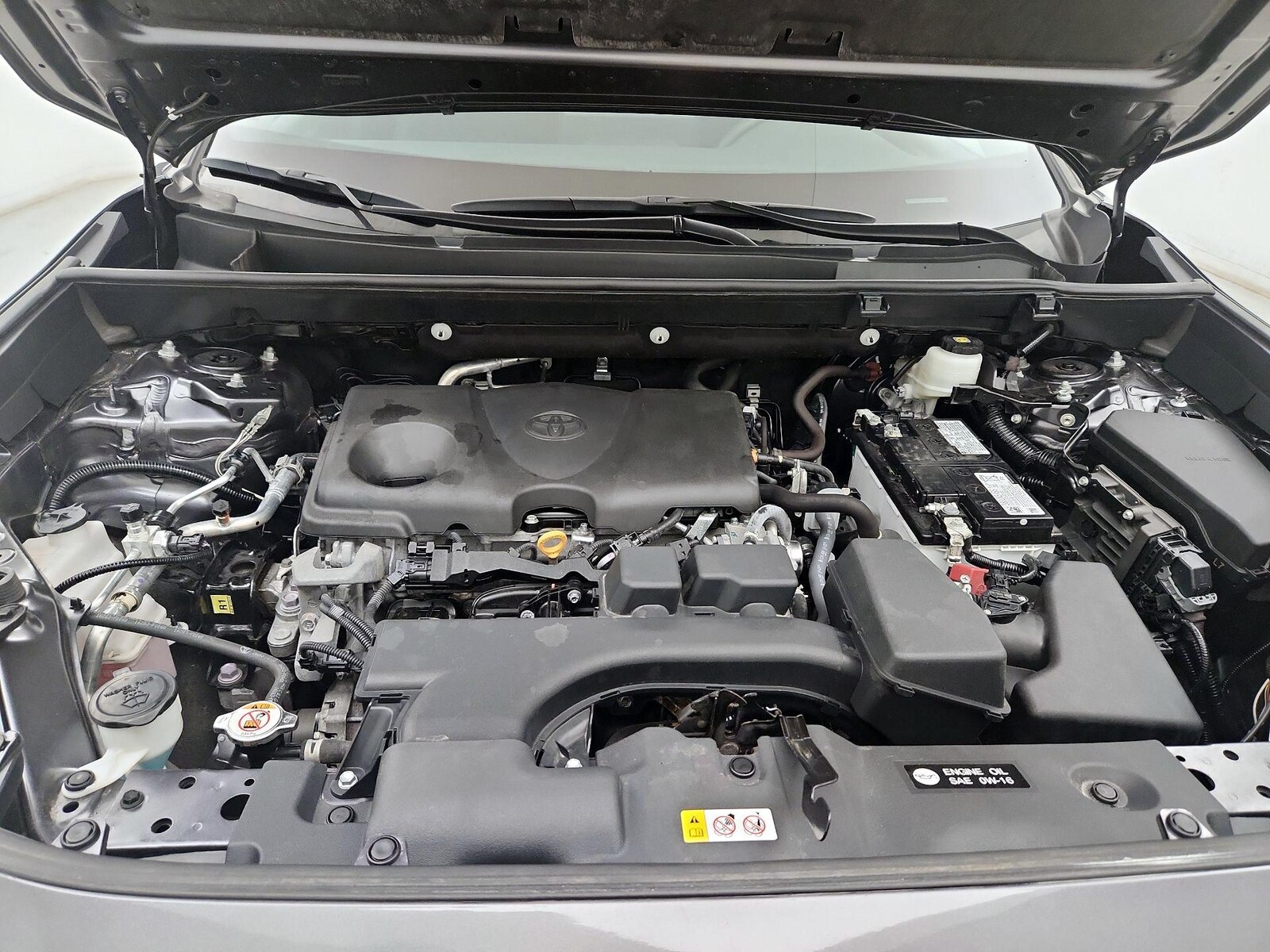 2024 Toyota RAV4 LE - Photo 21