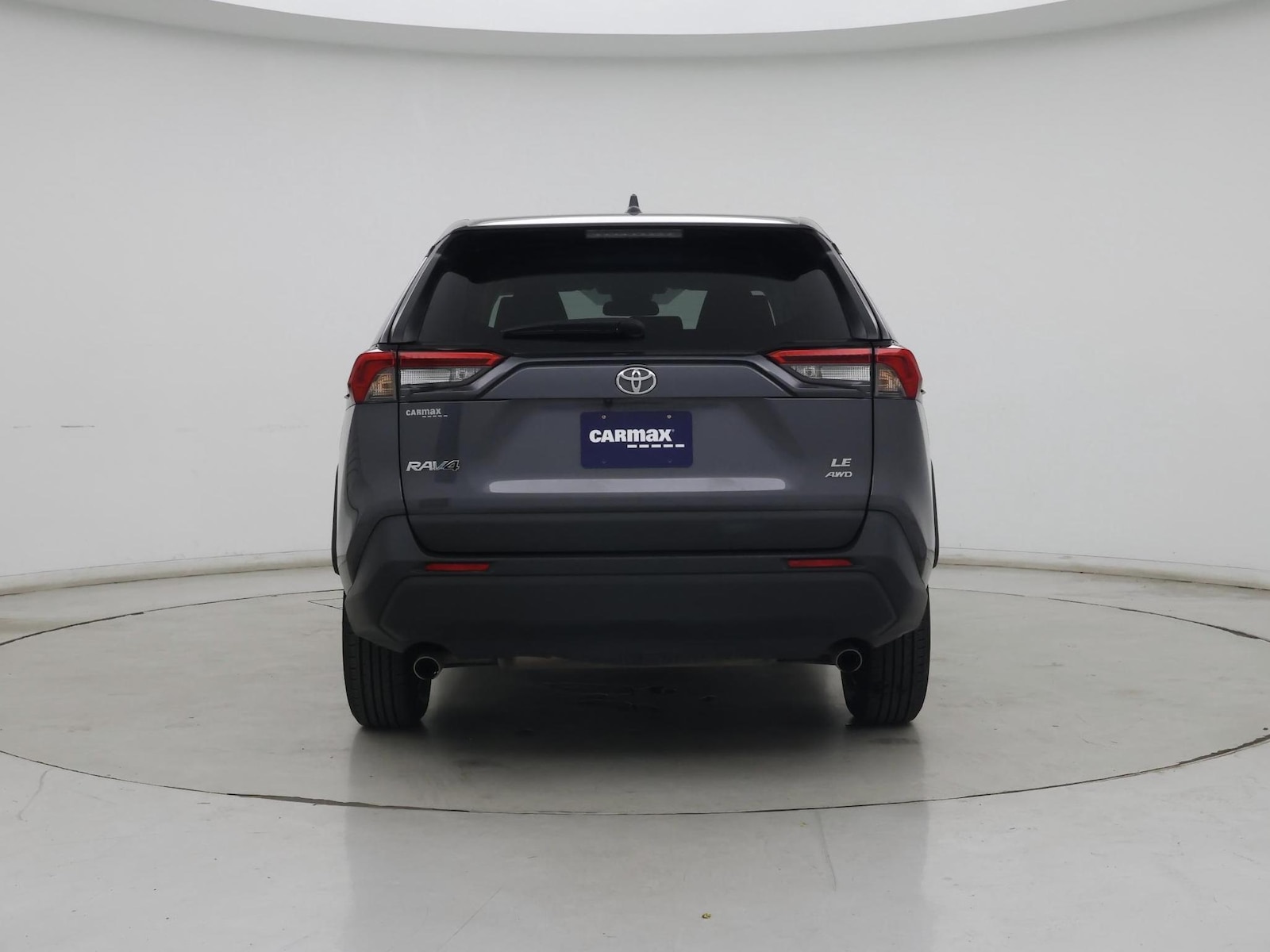 2024 Toyota RAV4 LE - Photo 7