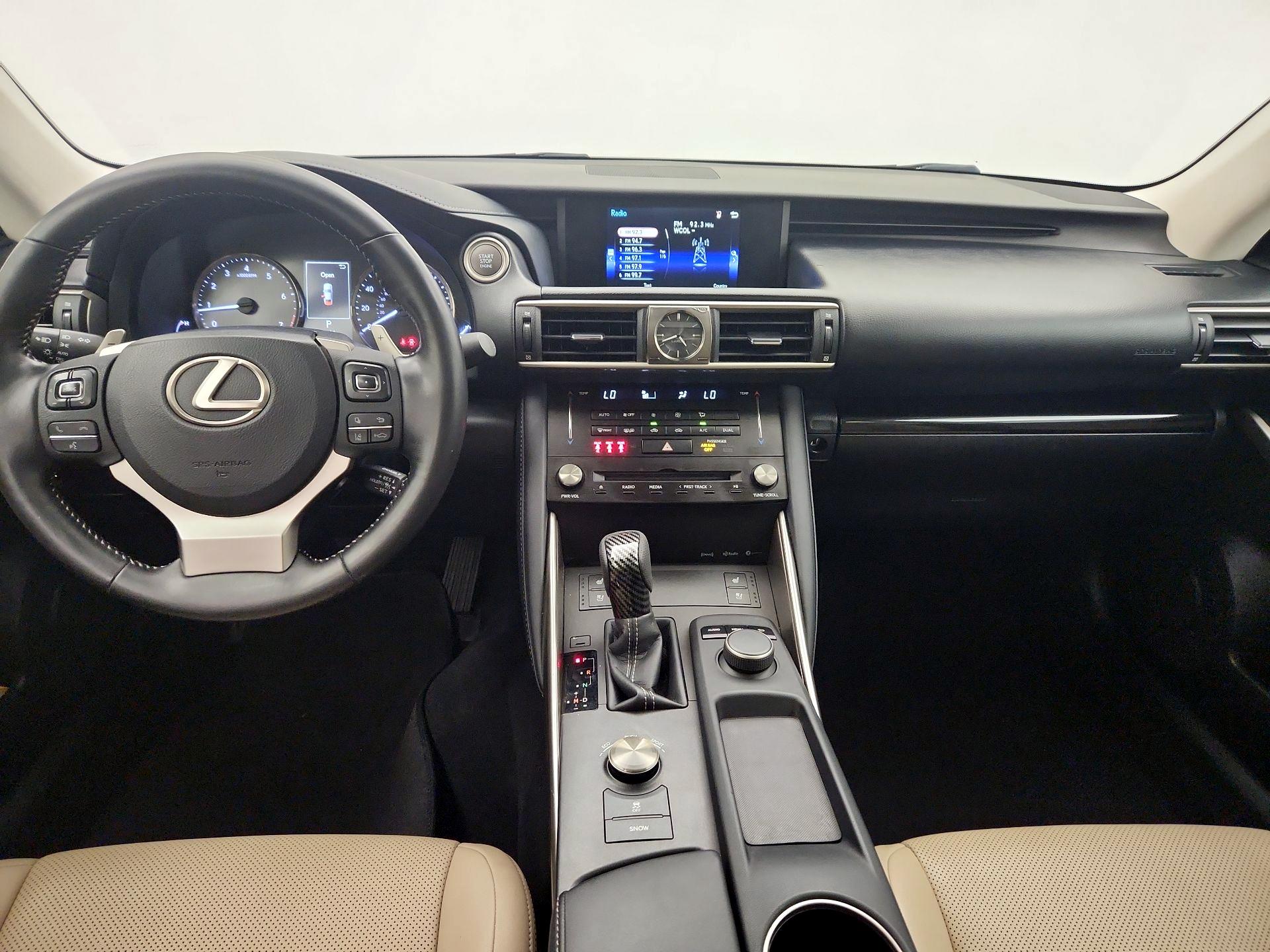Thumbnail: 2017 Lexus IS - 9