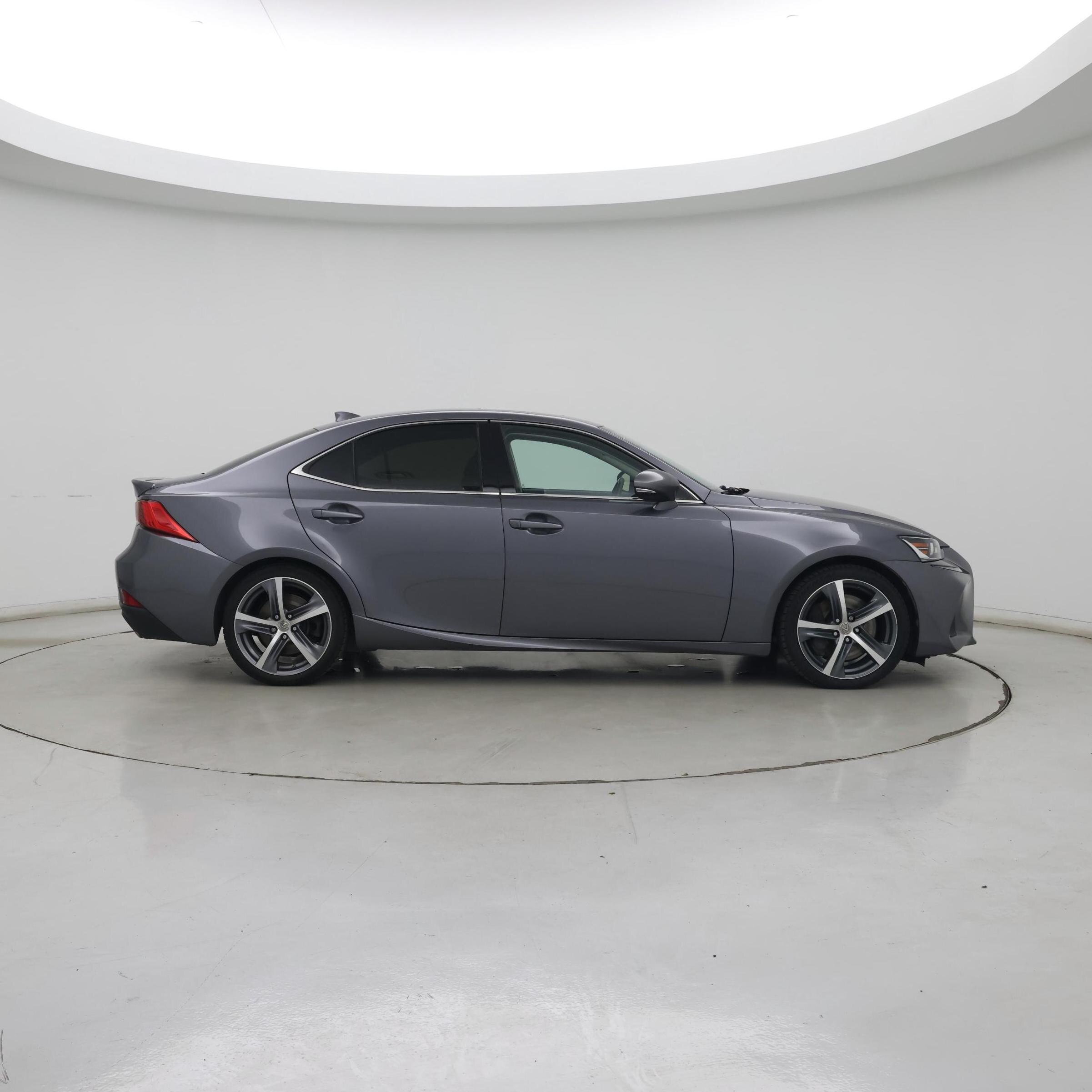 Thumbnail: 2017 Lexus IS - 7