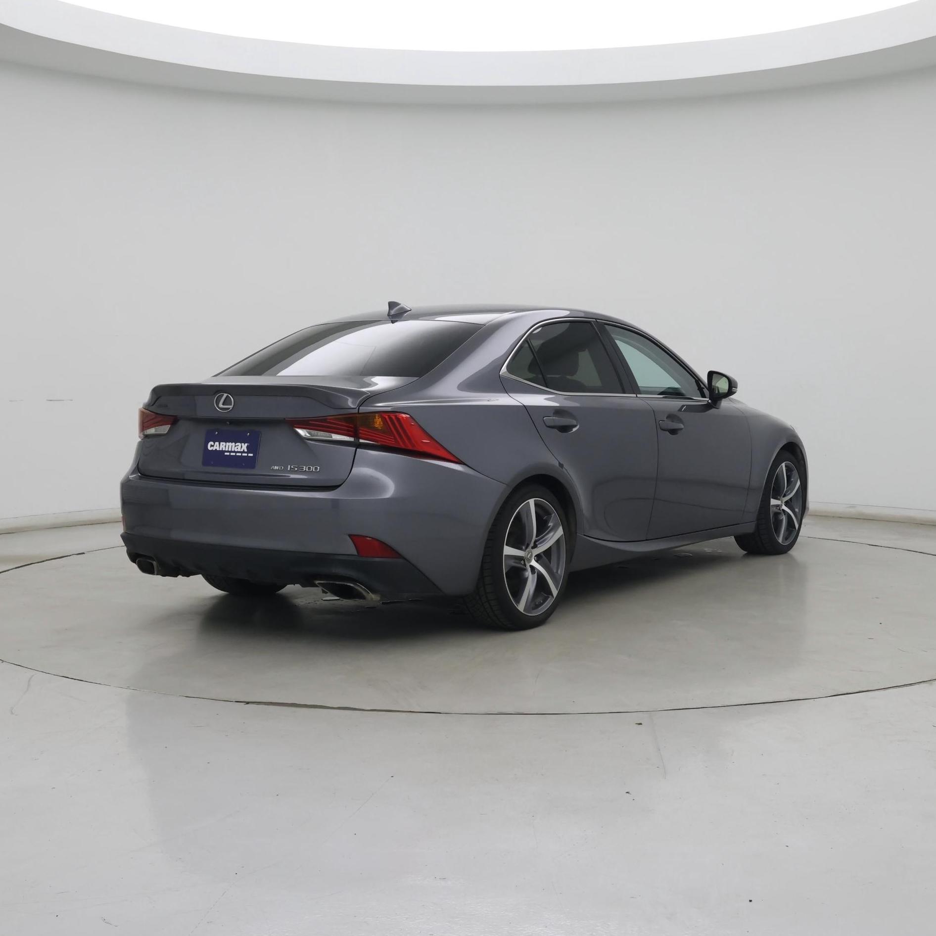 Thumbnail: 2017 Lexus IS - 8