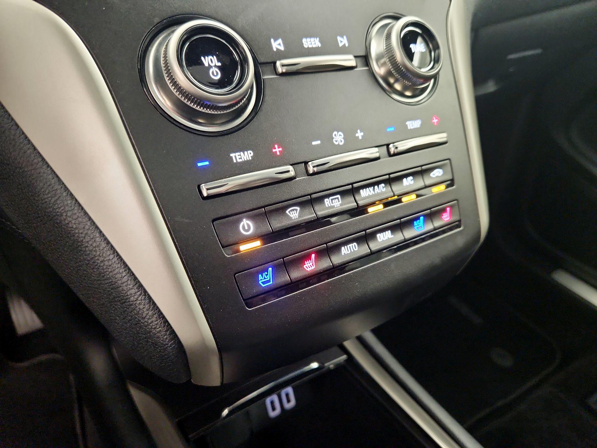 Thumbnail: 2017 Lincoln MKC - 17