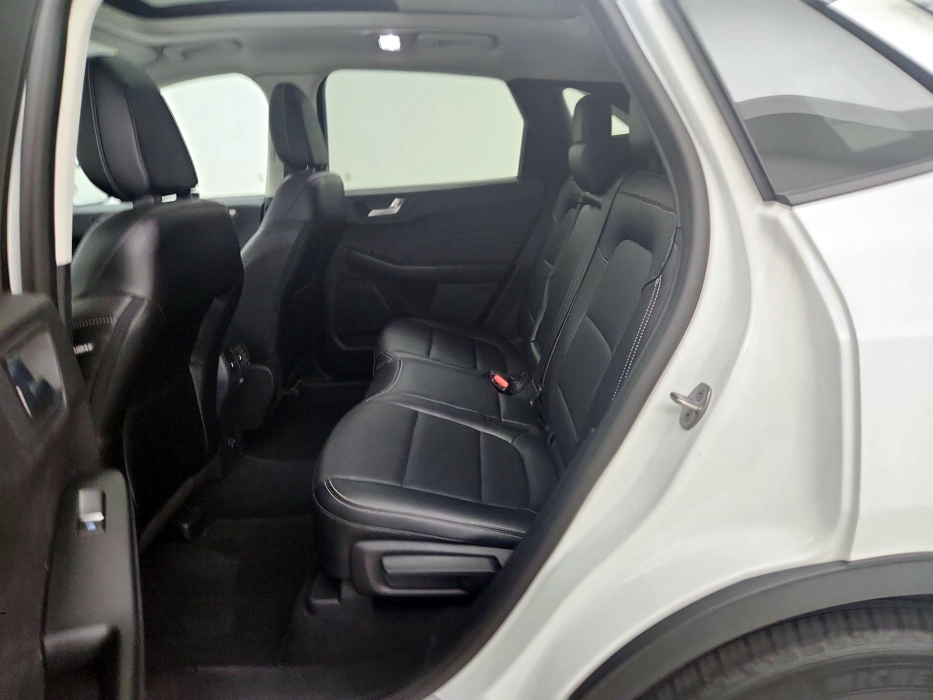 Thumbnail: 2022 Ford Escape - 20