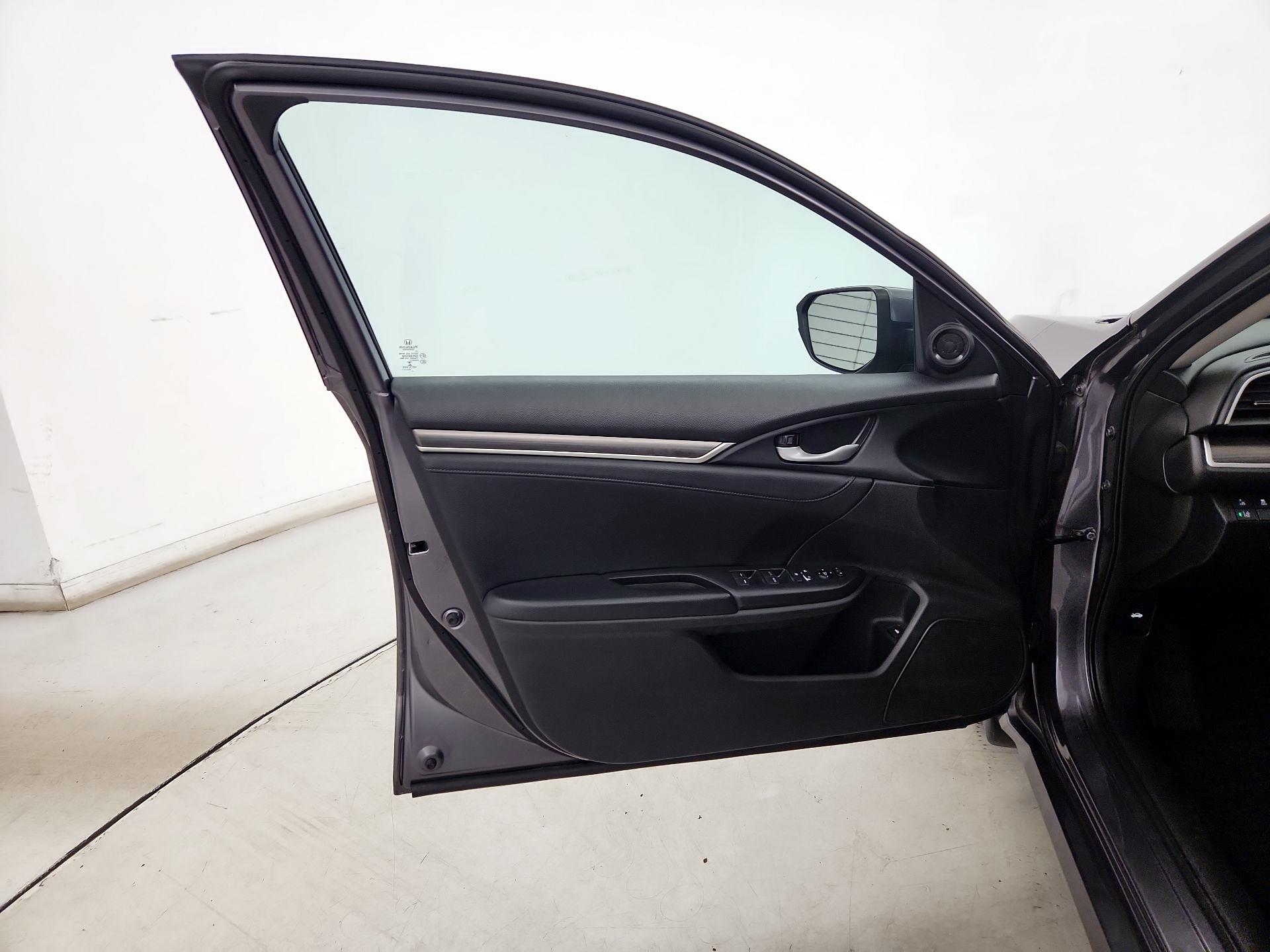 Thumbnail: 2019 Honda Civic - 12