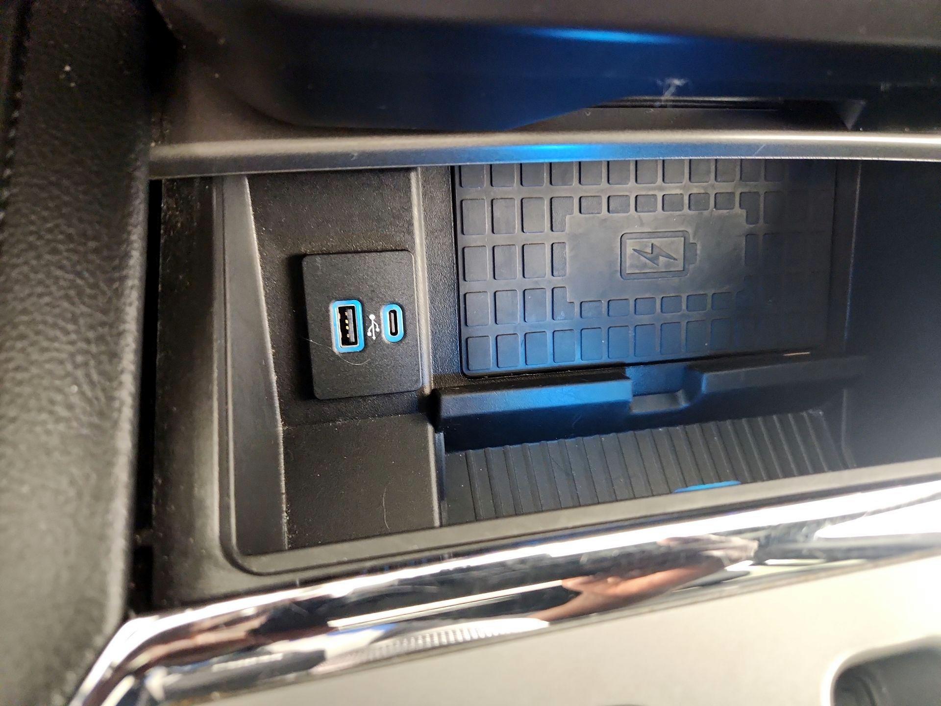 Thumbnail: 2021 Ford Expedition - 17