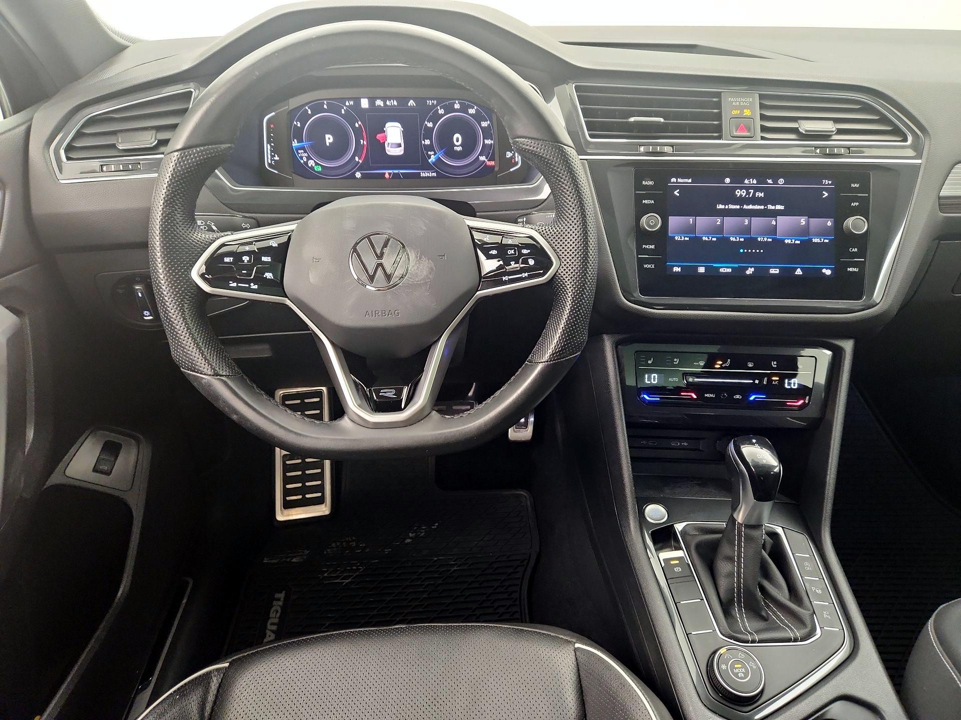 Thumbnail: 2022 Volkswagen Tiguan - 10