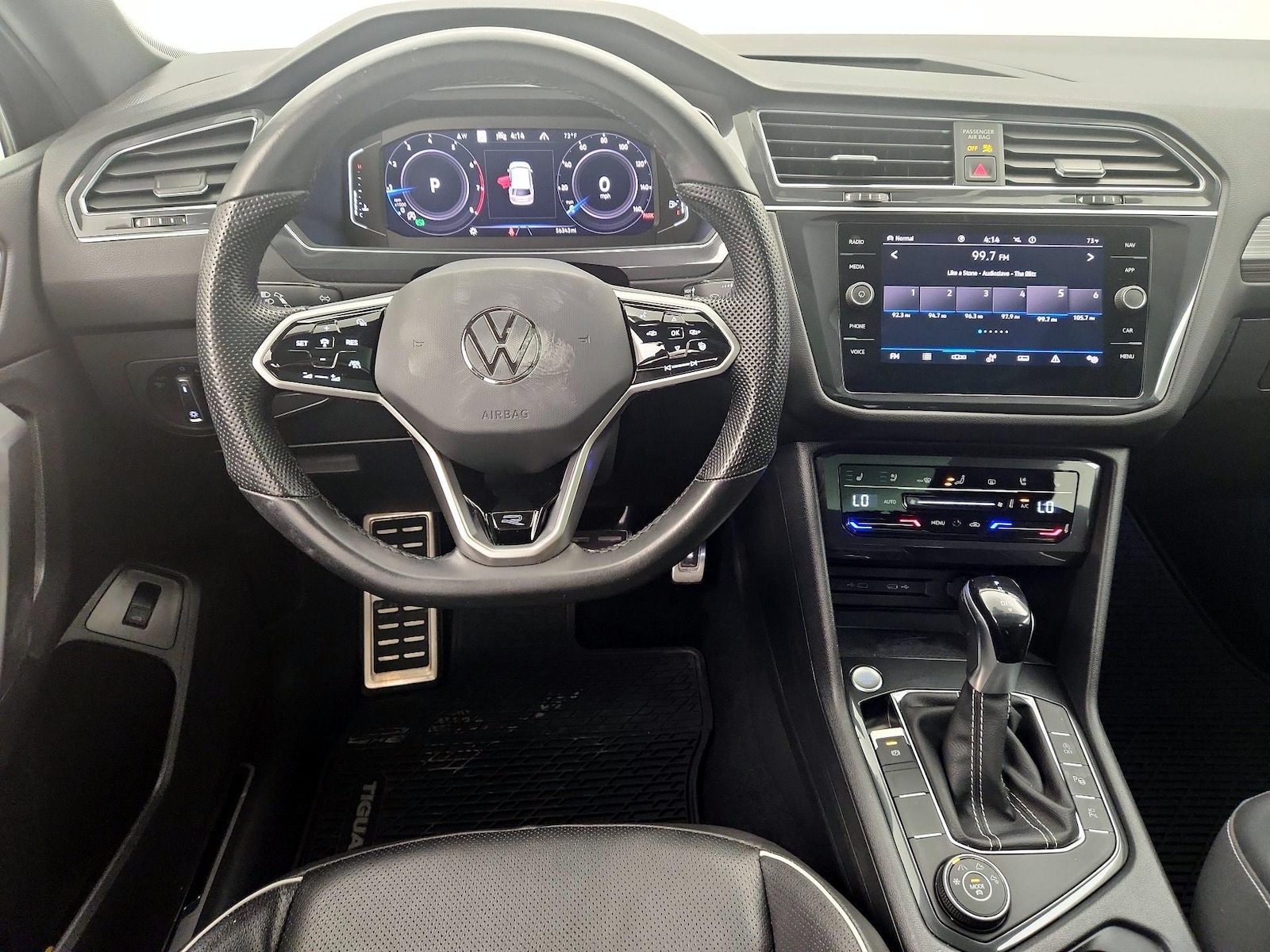 2022 Volkswagen Tiguan SEL R-LINE - Photo 11
