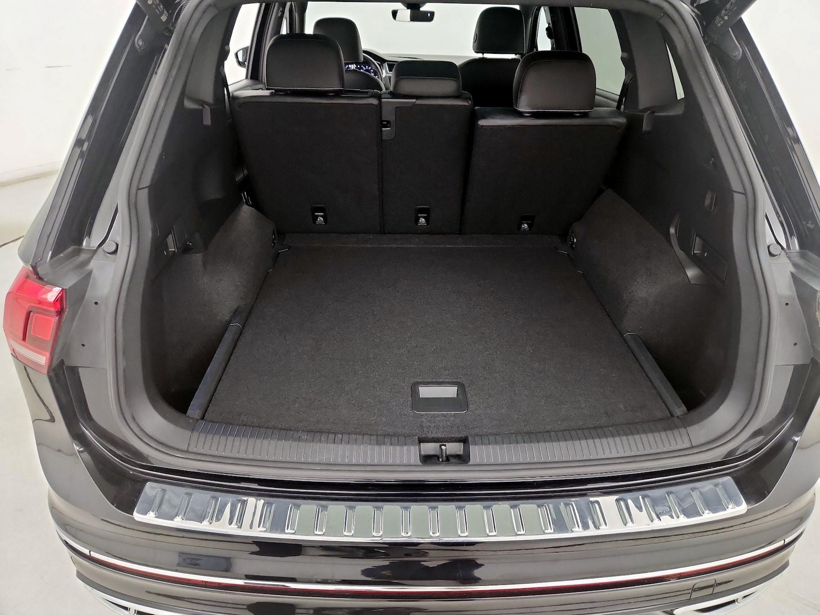2022 Volkswagen Tiguan SEL R-LINE - Photo 22