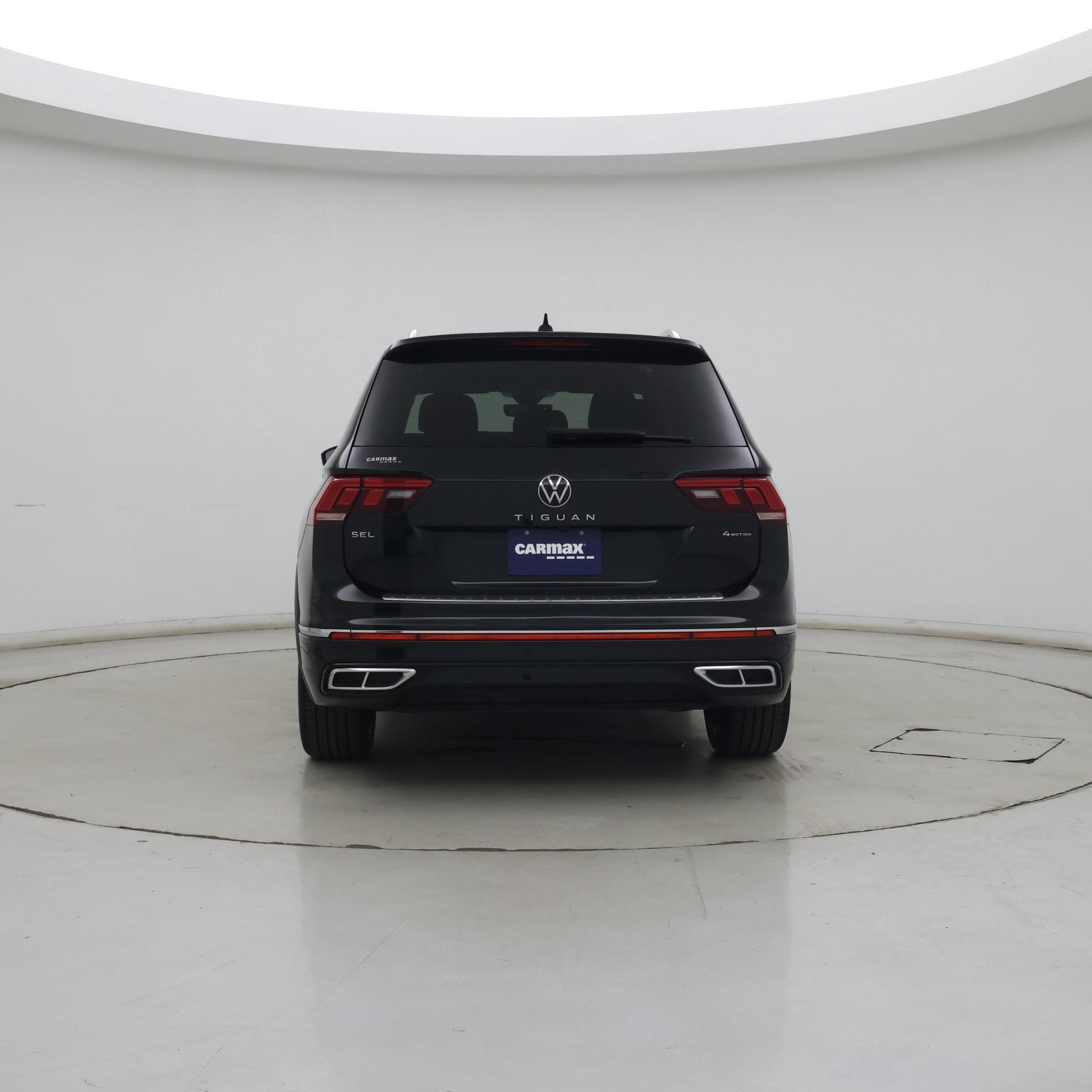 Thumbnail: 2022 Volkswagen Tiguan - 8