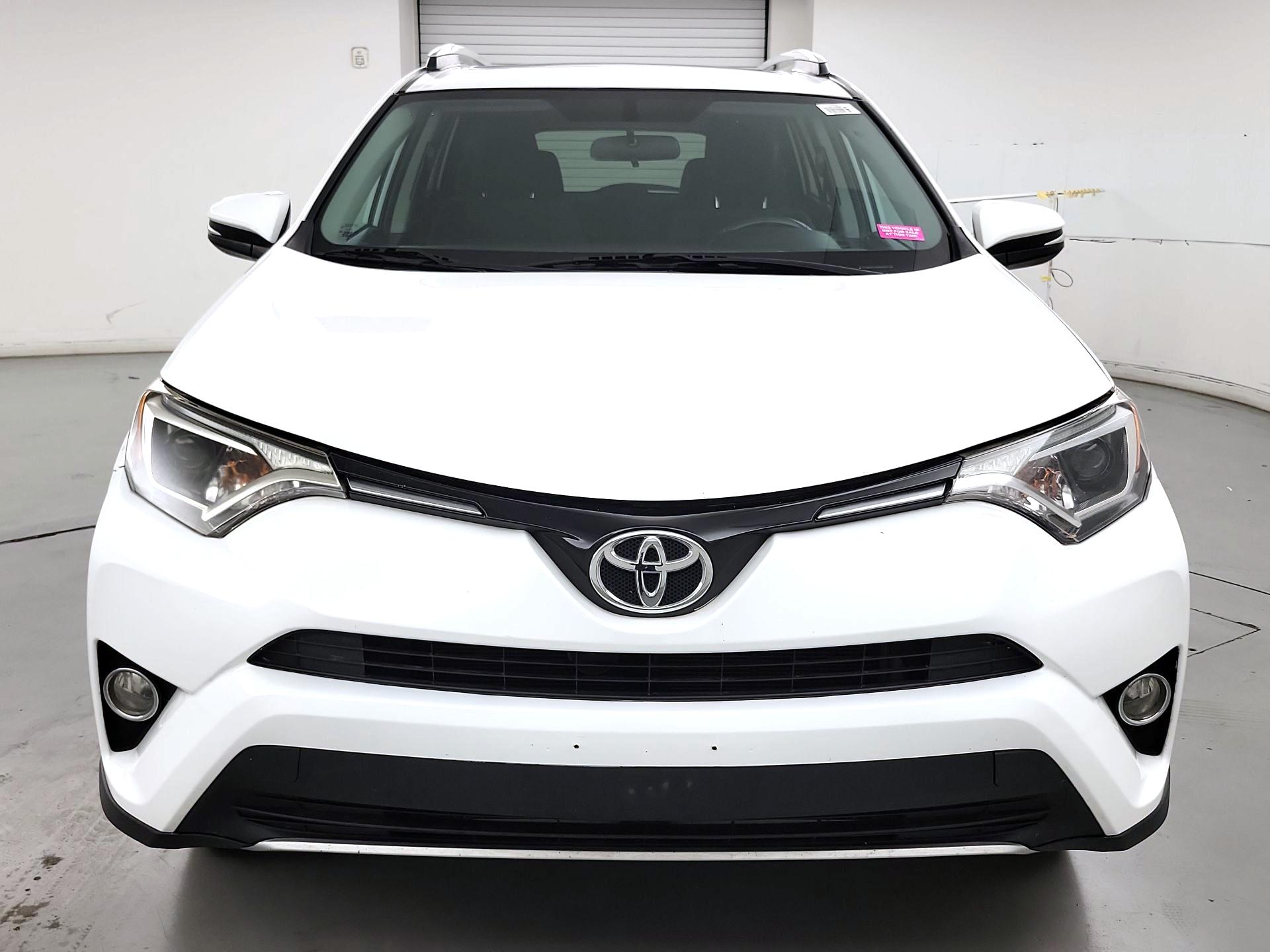 Thumbnail: 2016 Toyota RAV4 - 2