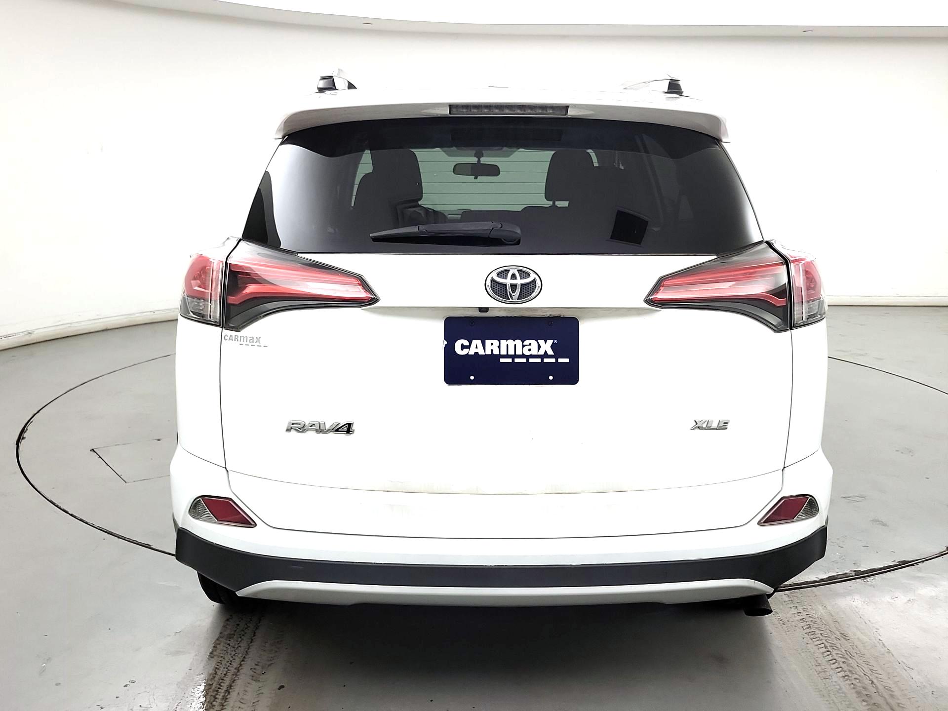 Thumbnail: 2016 Toyota RAV4 - 6