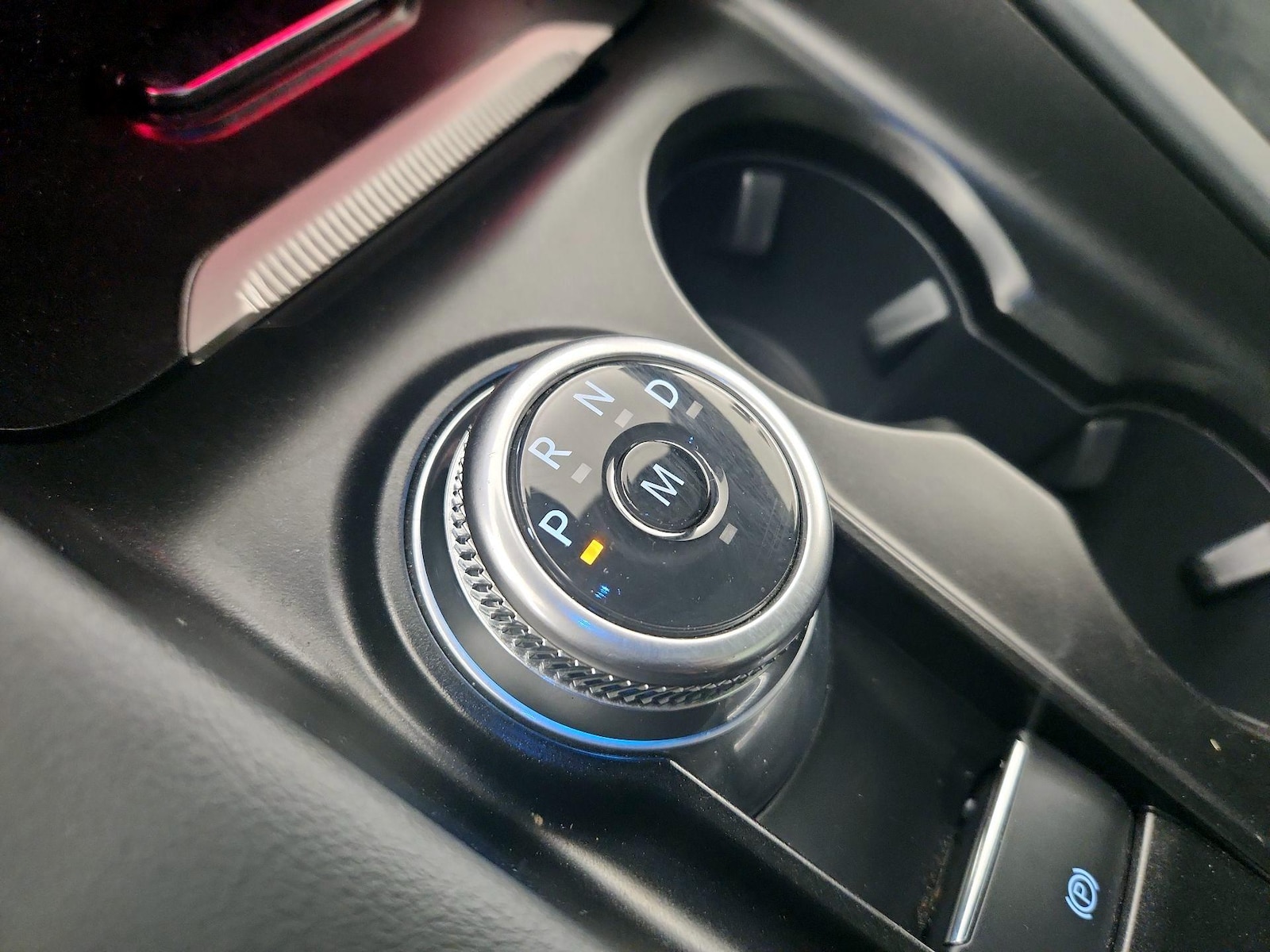 2025 Ford Explorer ST - Photo 15