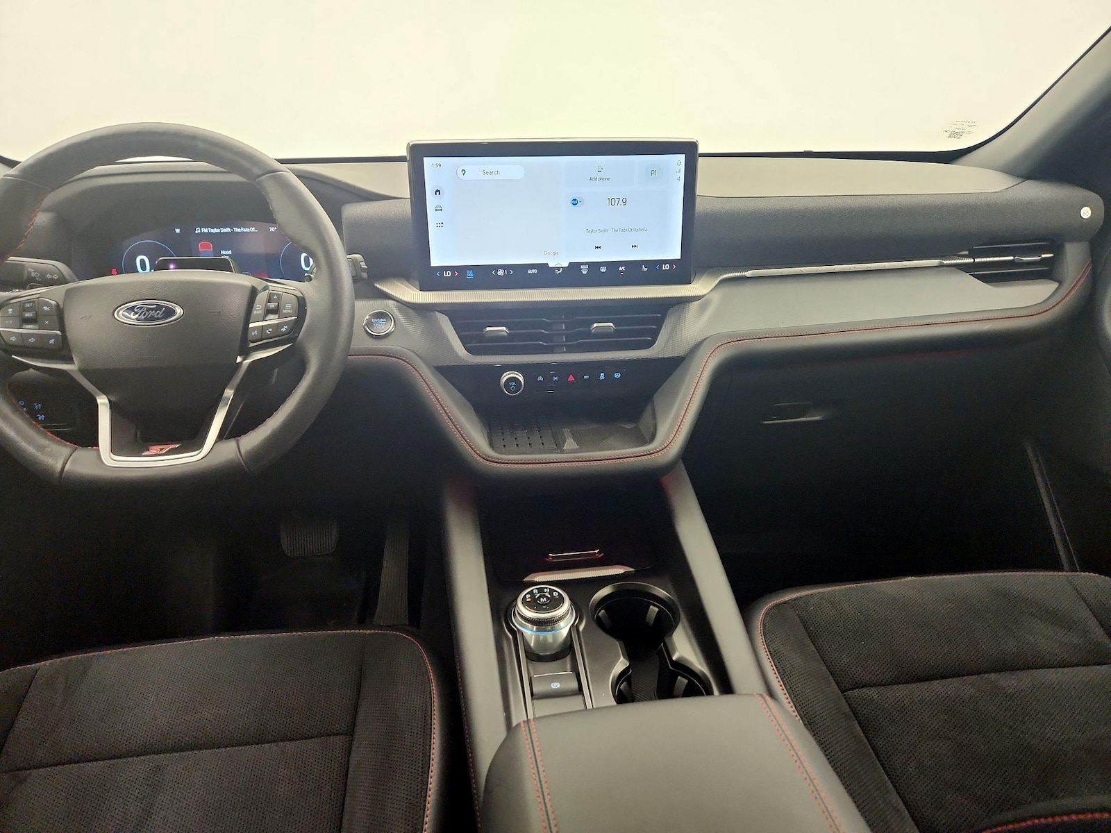 2025 Ford Explorer ST - Photo 8