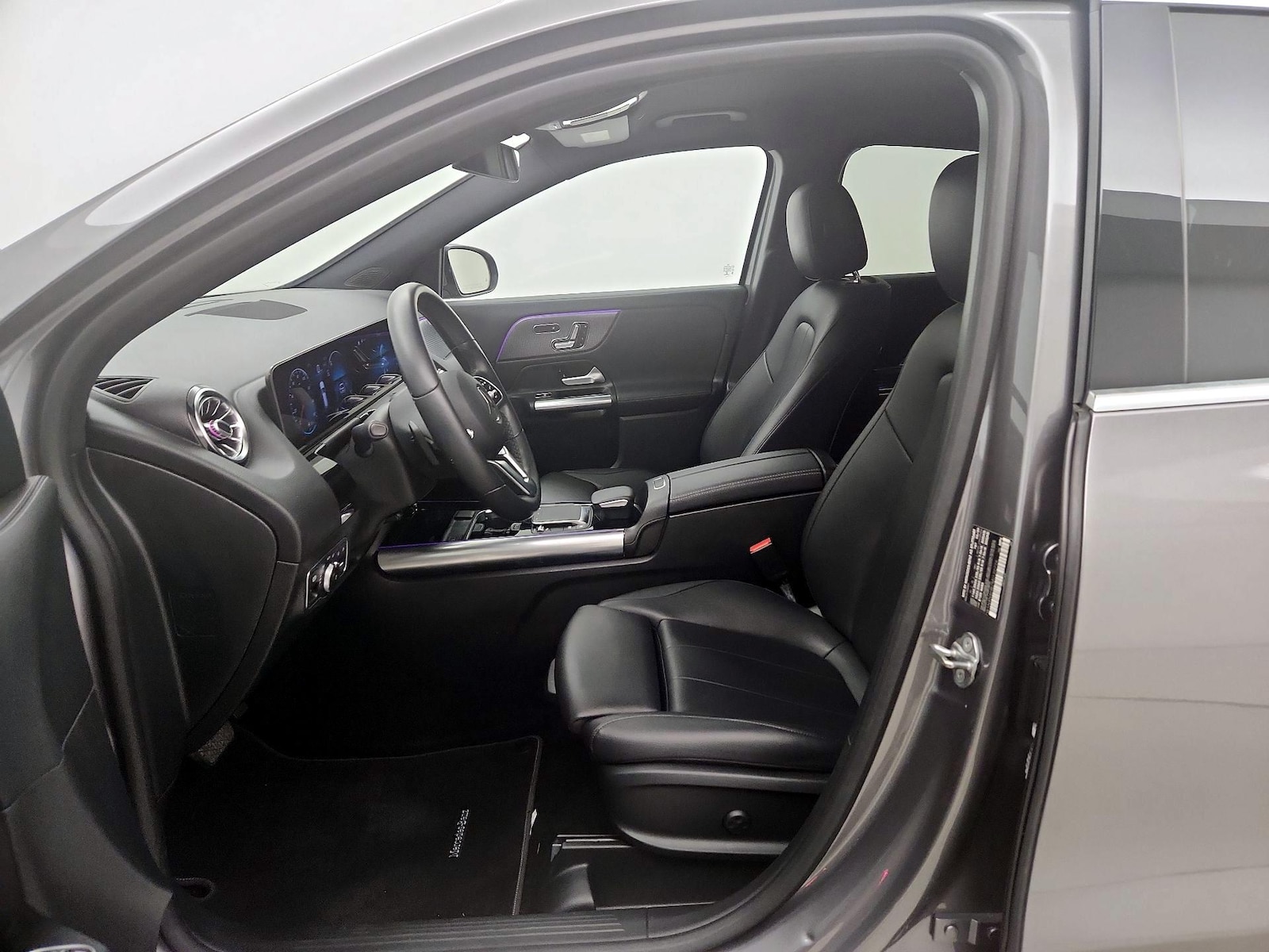 Power Seat(s) & Leather Seats