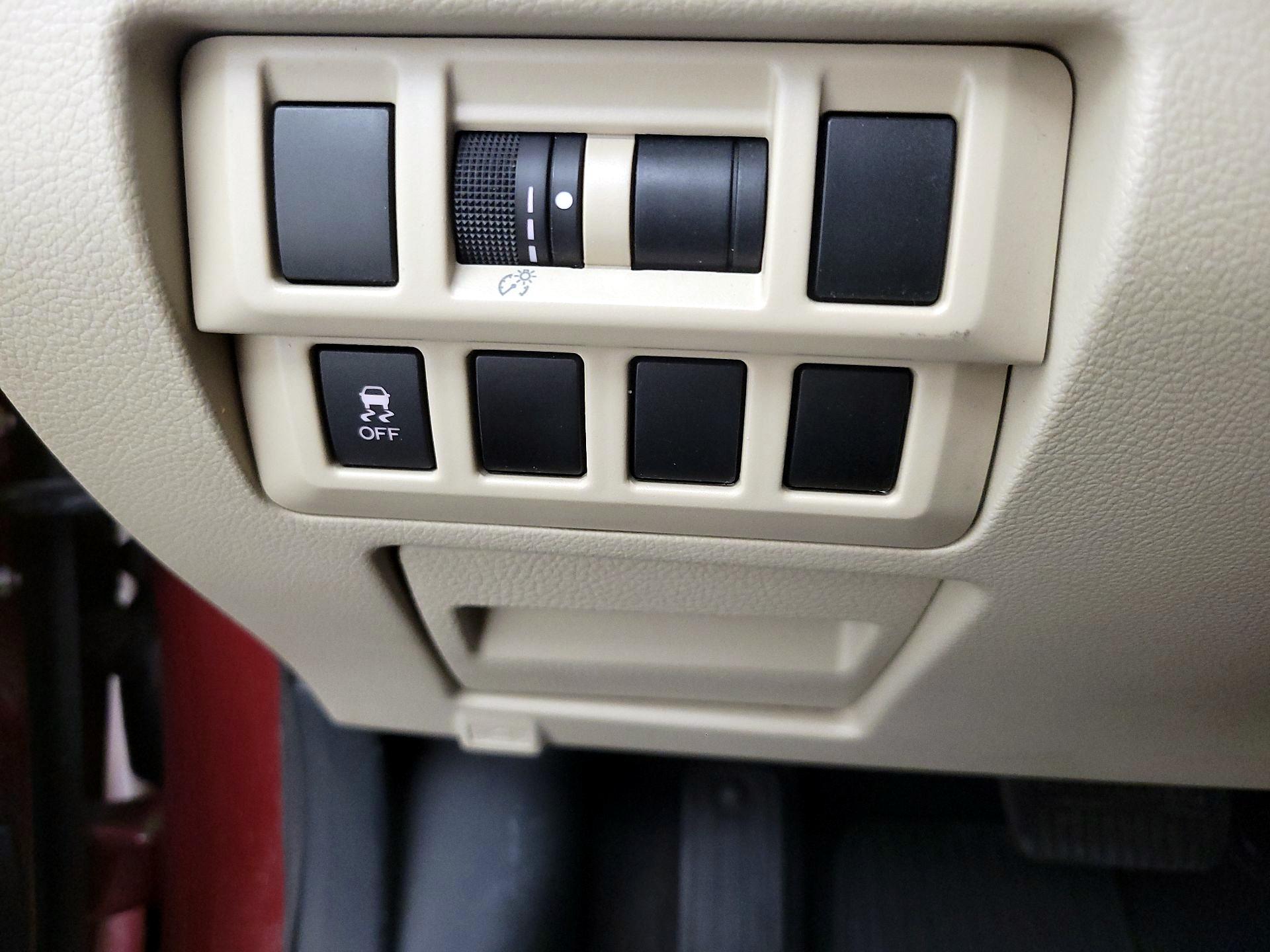 Thumbnail: 2017 Subaru Outback - 13