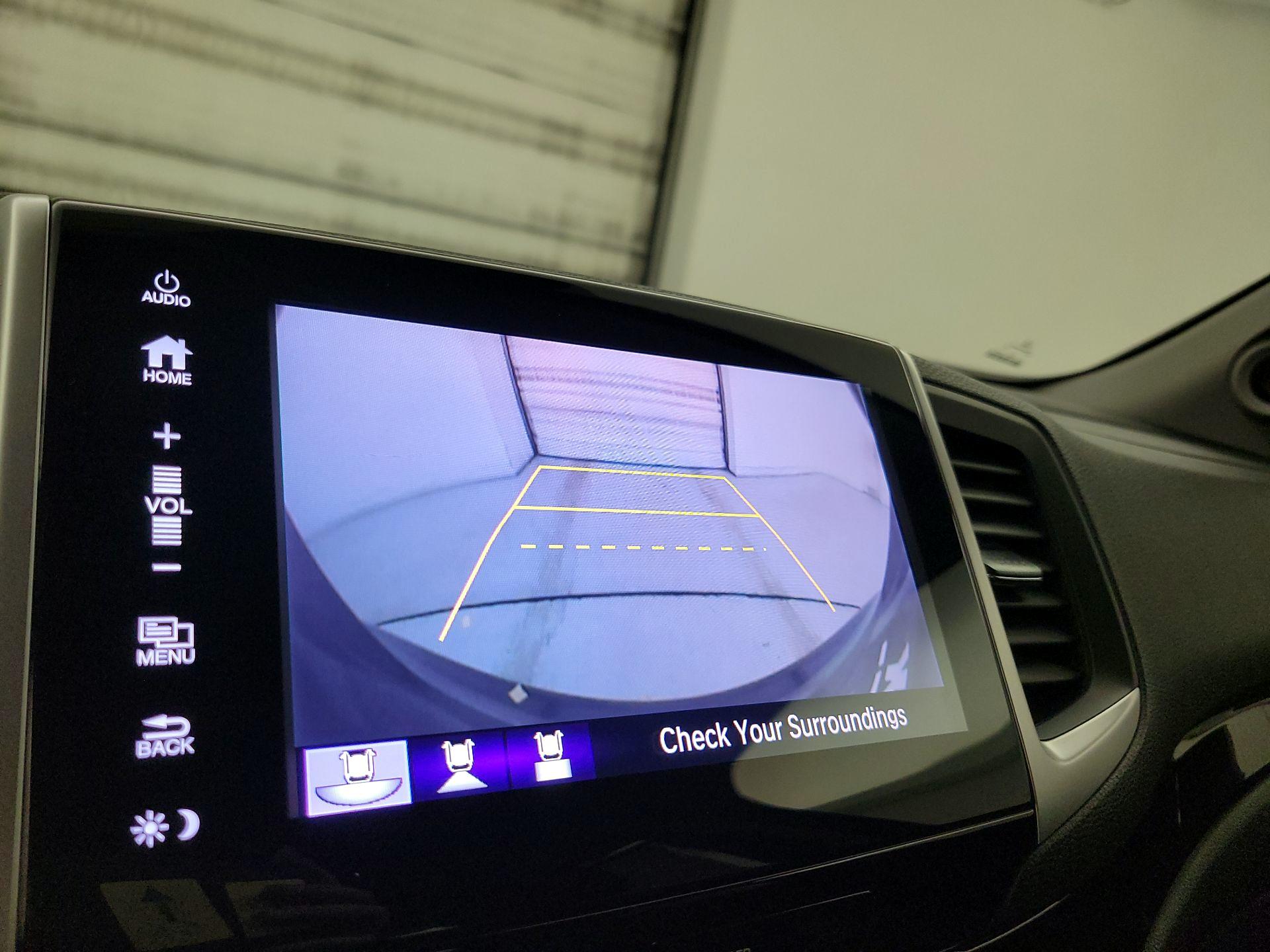 Thumbnail: 2018 Honda Pilot - 15