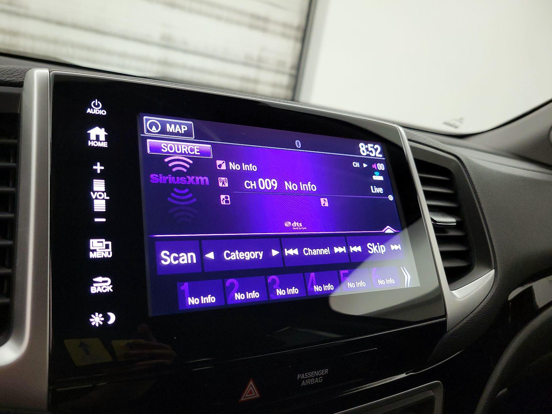 Thumbnail: 2018 Honda Pilot - 16