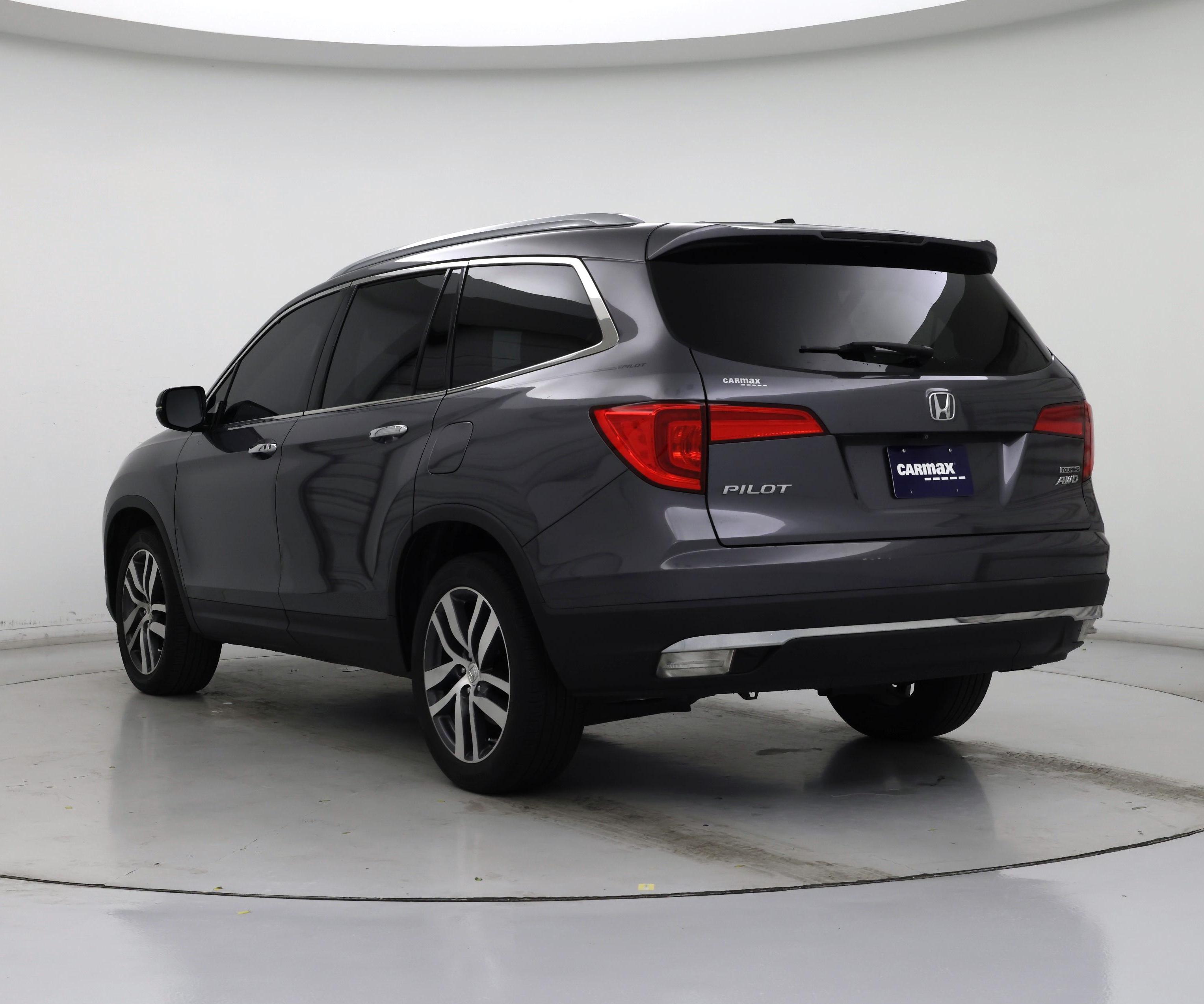 Thumbnail: 2018 Honda Pilot - 2