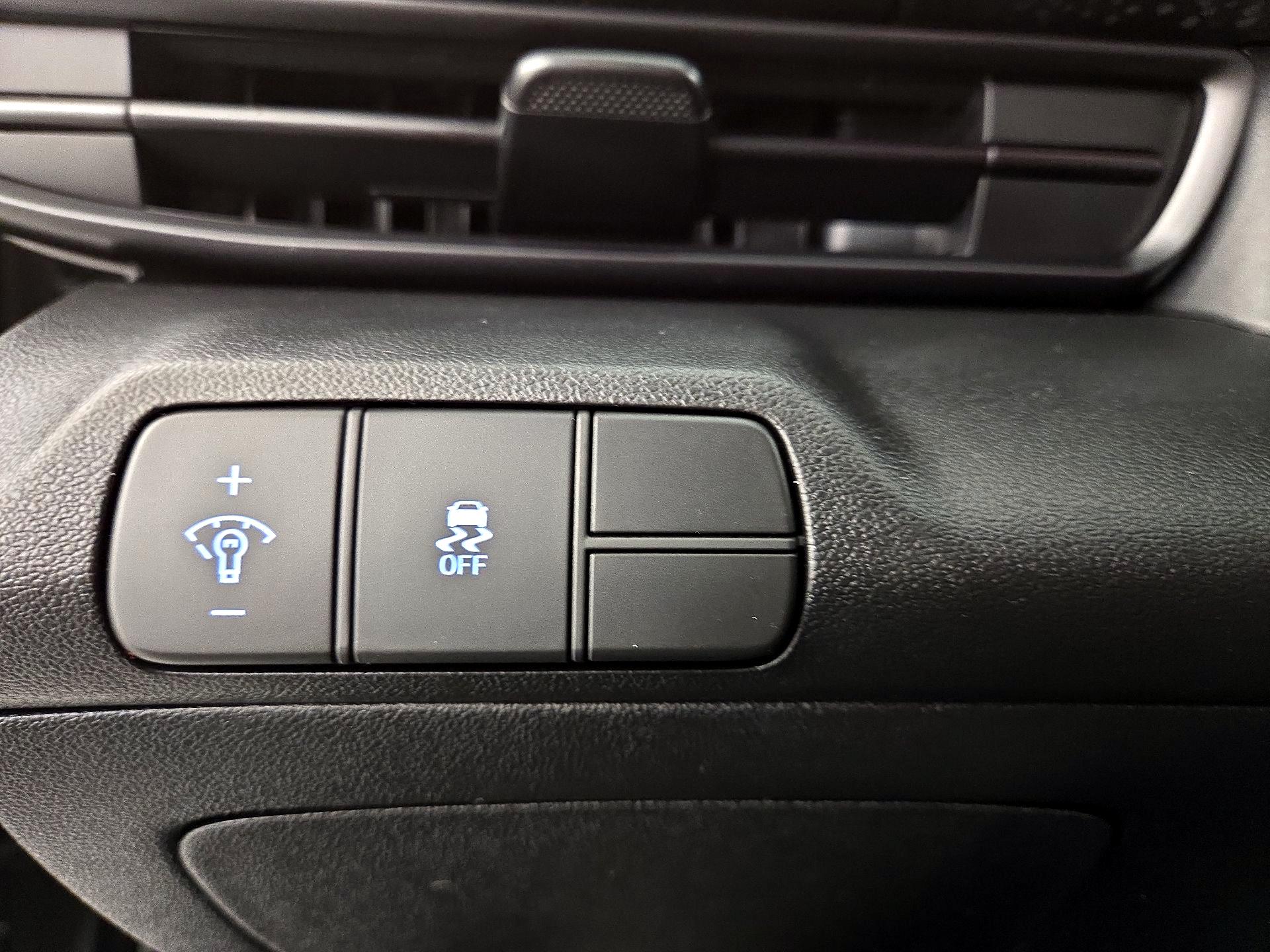 Thumbnail: 2025 Hyundai Elantra - 13