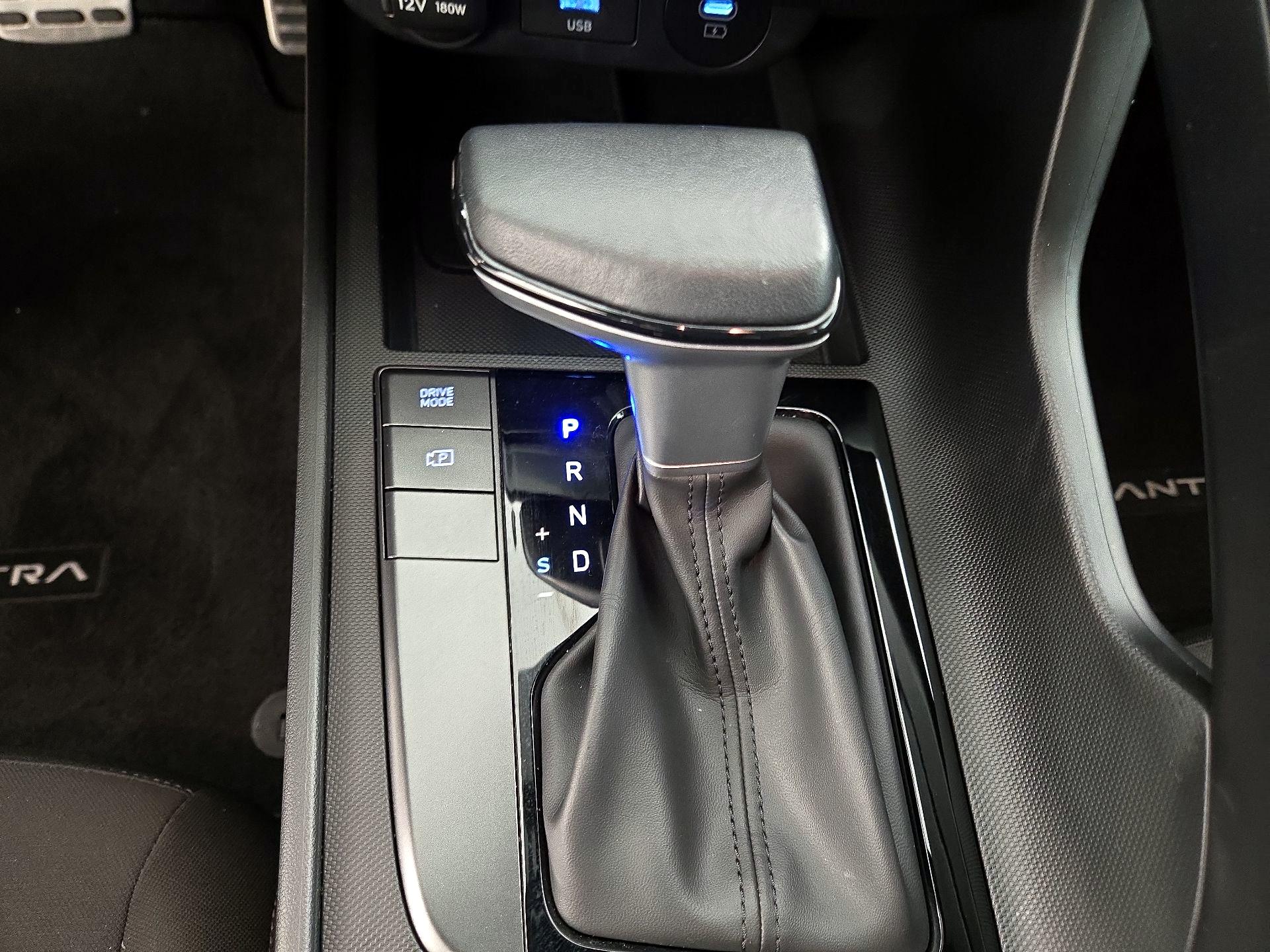 Thumbnail: 2025 Hyundai Elantra - 17