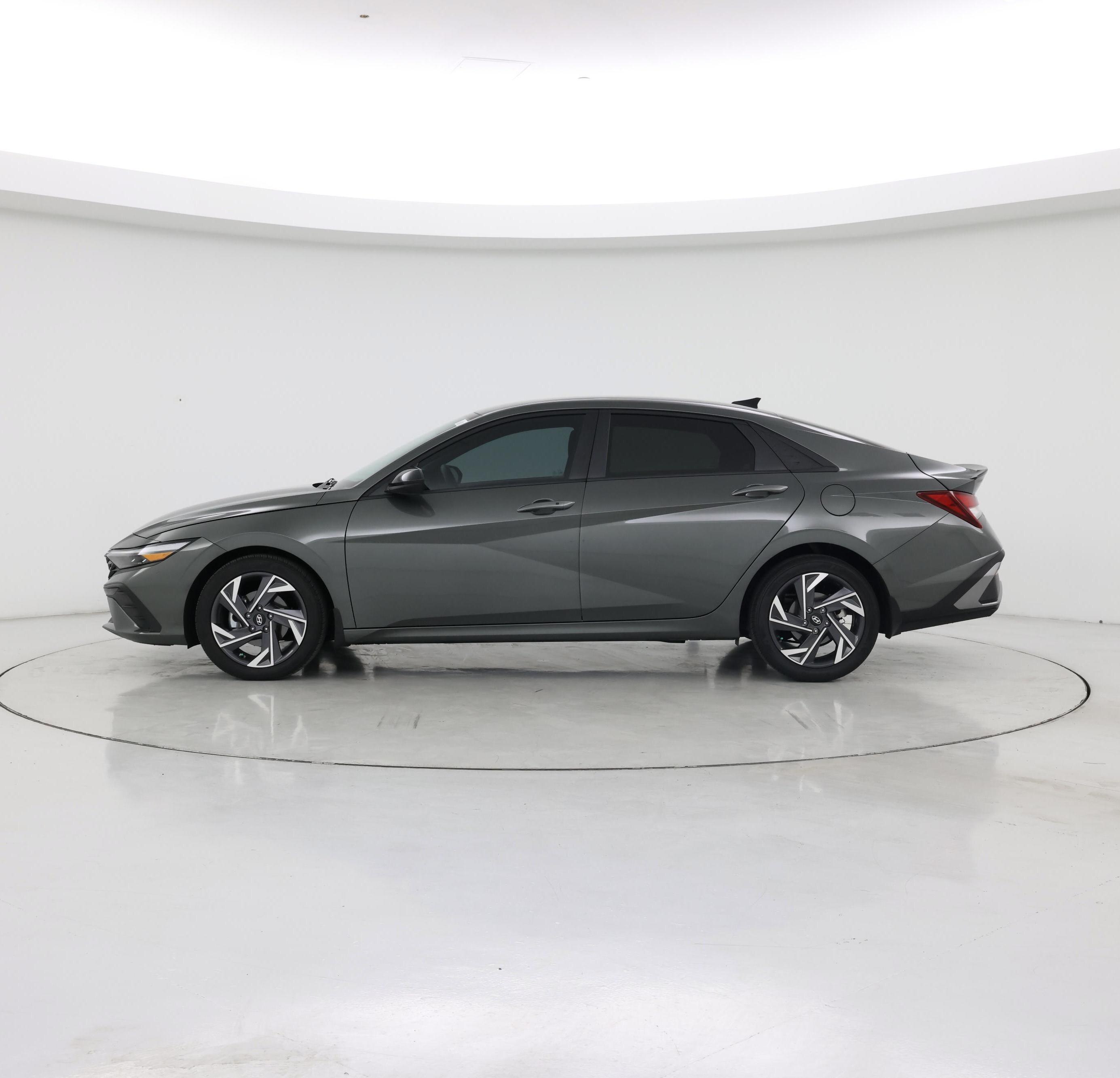 Thumbnail: 2025 Hyundai Elantra - 3