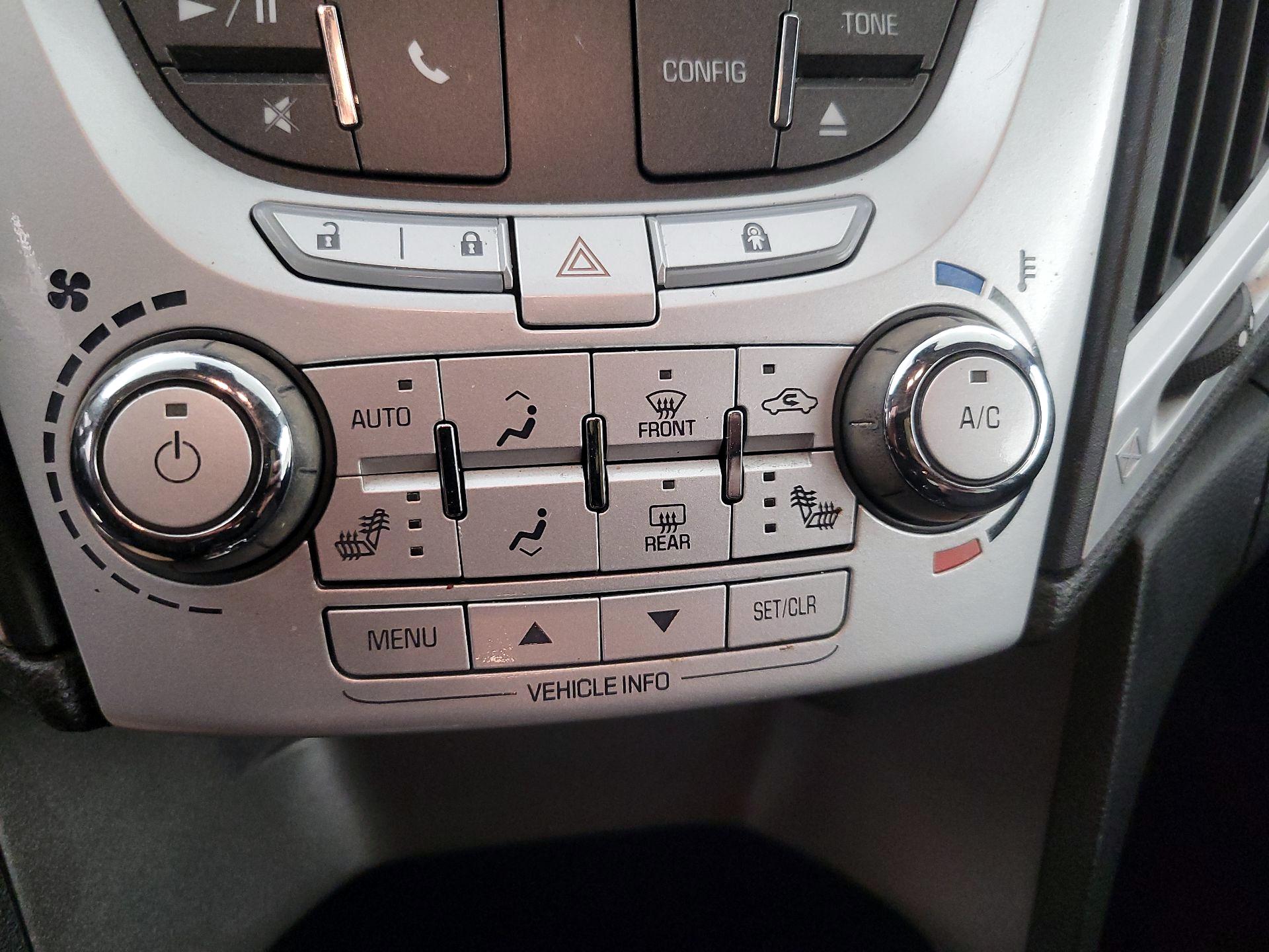 Thumbnail: 2015 GMC Terrain - 15