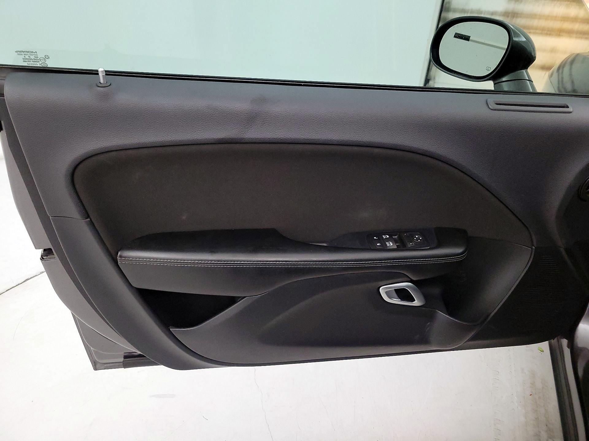 Thumbnail: 2016 Dodge Challenger - 12