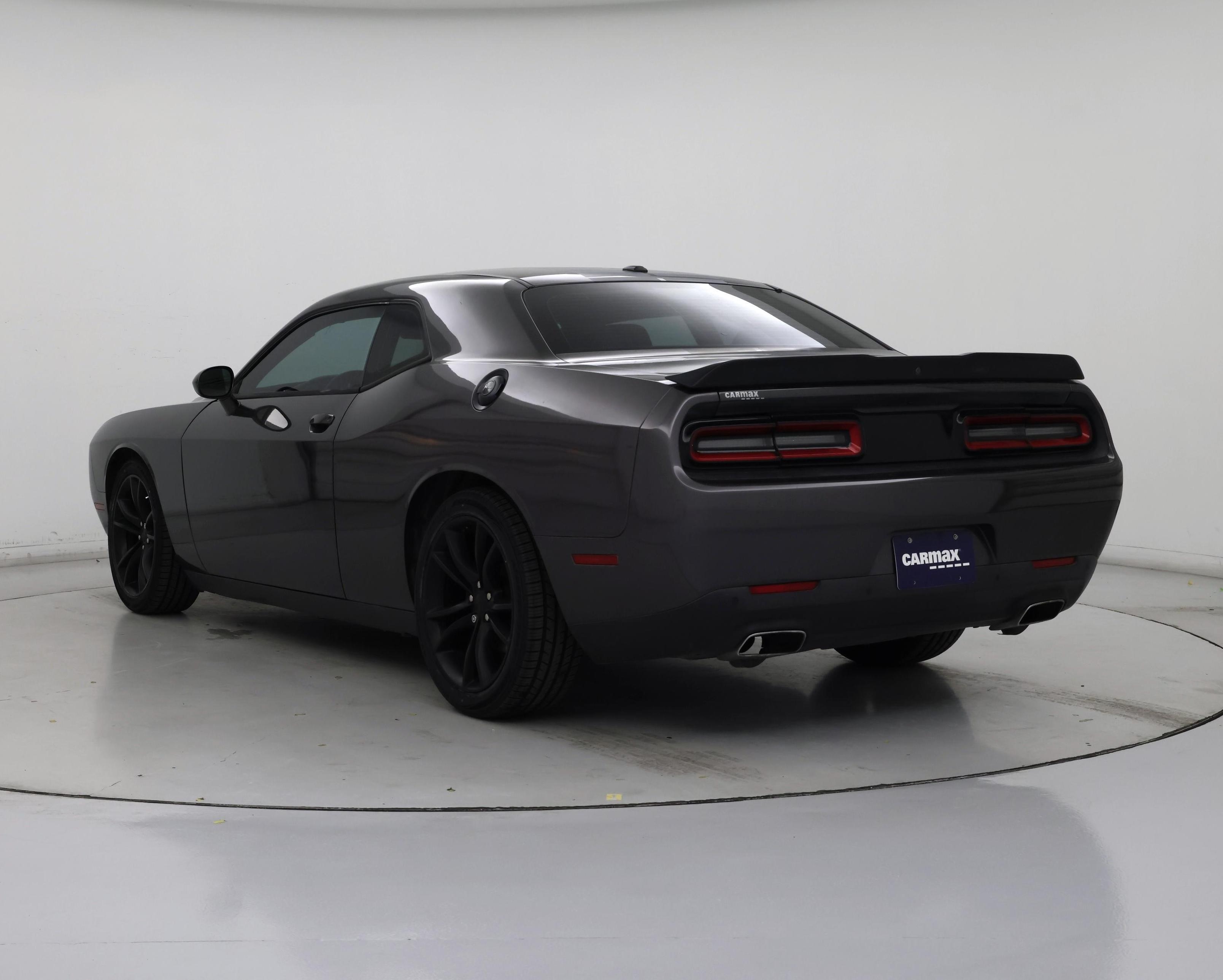 Thumbnail: 2016 Dodge Challenger - 2